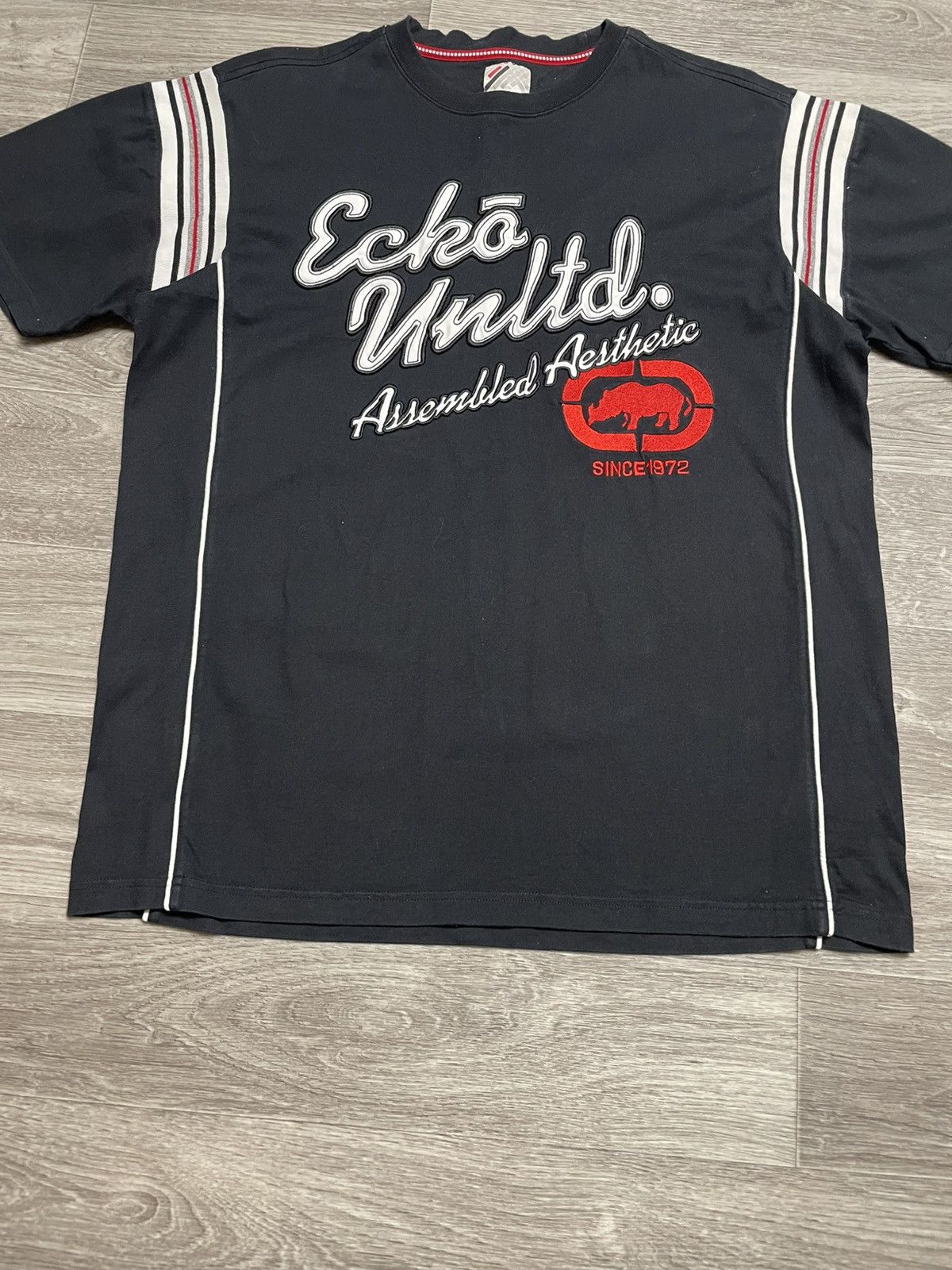 Ecko Unltd. Vintage Ecko Unltd Big Embroidered Logo Rap T-Shirt Size US L / EU 52-54 / 3 - 3 Thumbnail