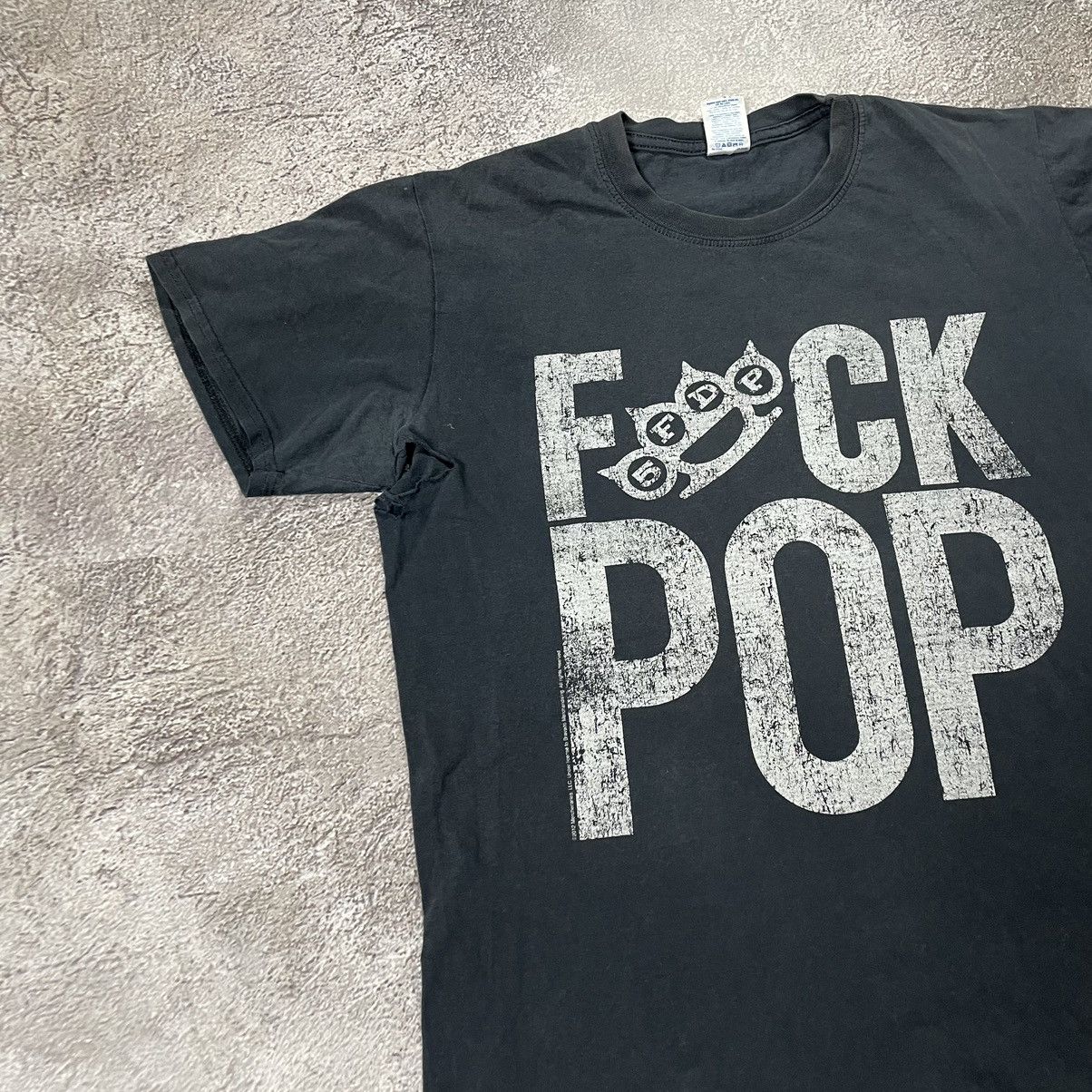 Band Tees Vintage Y2K FUCK POP LETS ROCK Goth Opium FADED THRASHED Tee Size US M / EU 48-50 / 2 - 3 Thumbnail