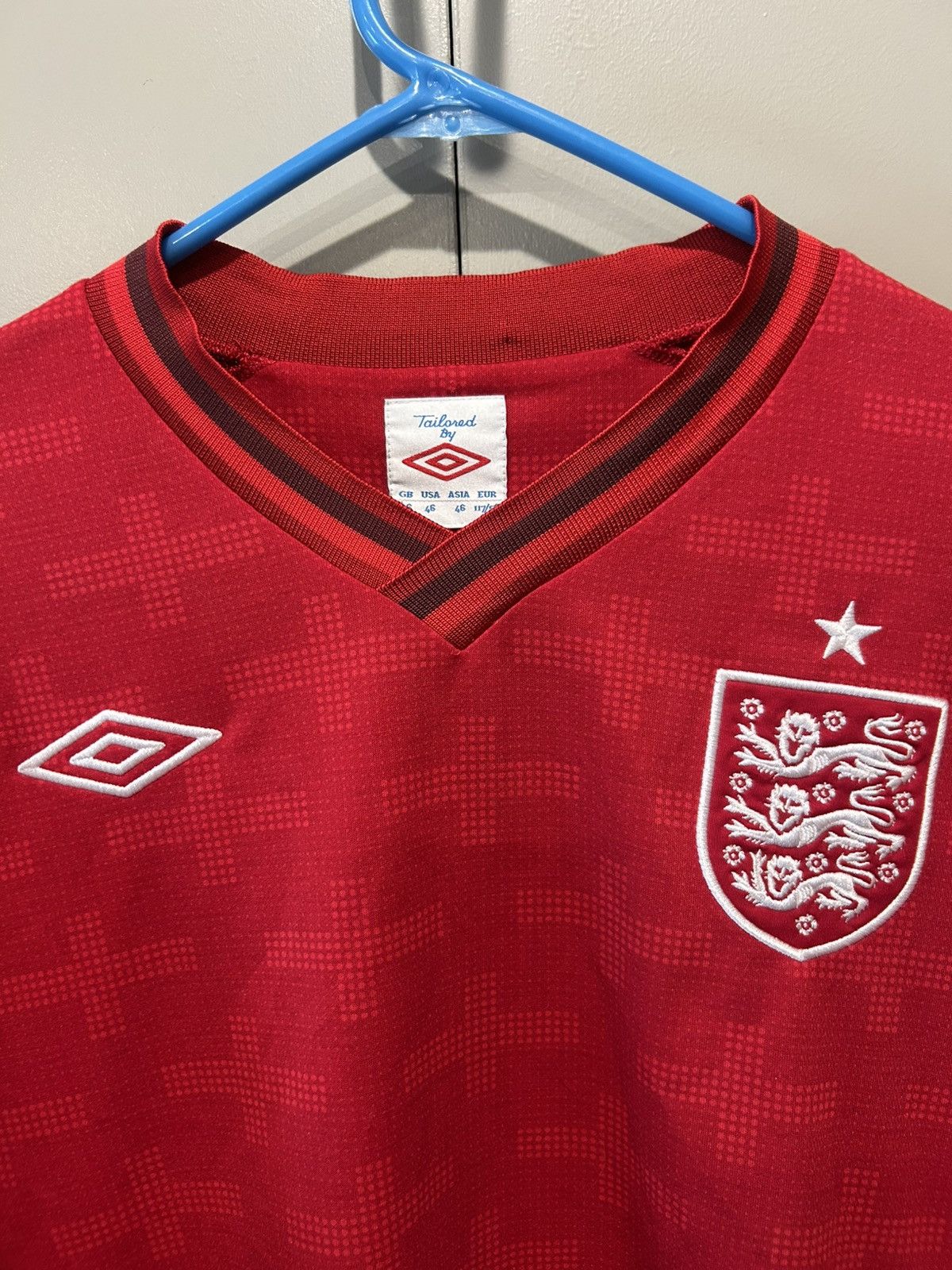 Umbro Vintage England 2012 Away Umbro Jersey size XL Size US XL / EU 56 / 4 - 2 Thumbnail