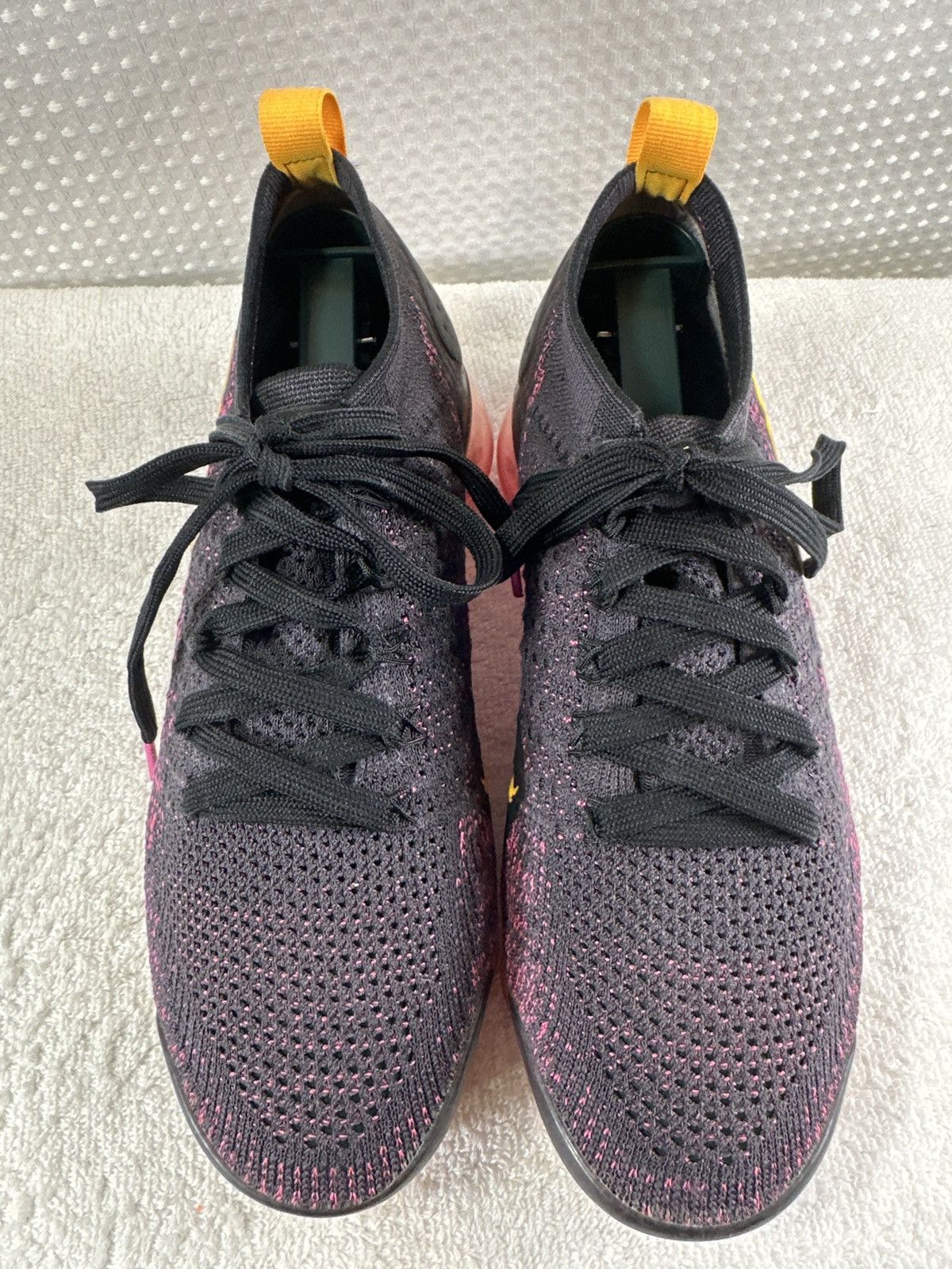 Nike Nike Air VaporMax Flyknit 2 Air Max Womens Black Pink Shoes Size US 7.5 / IT 37.5 - 3 Thumbnail