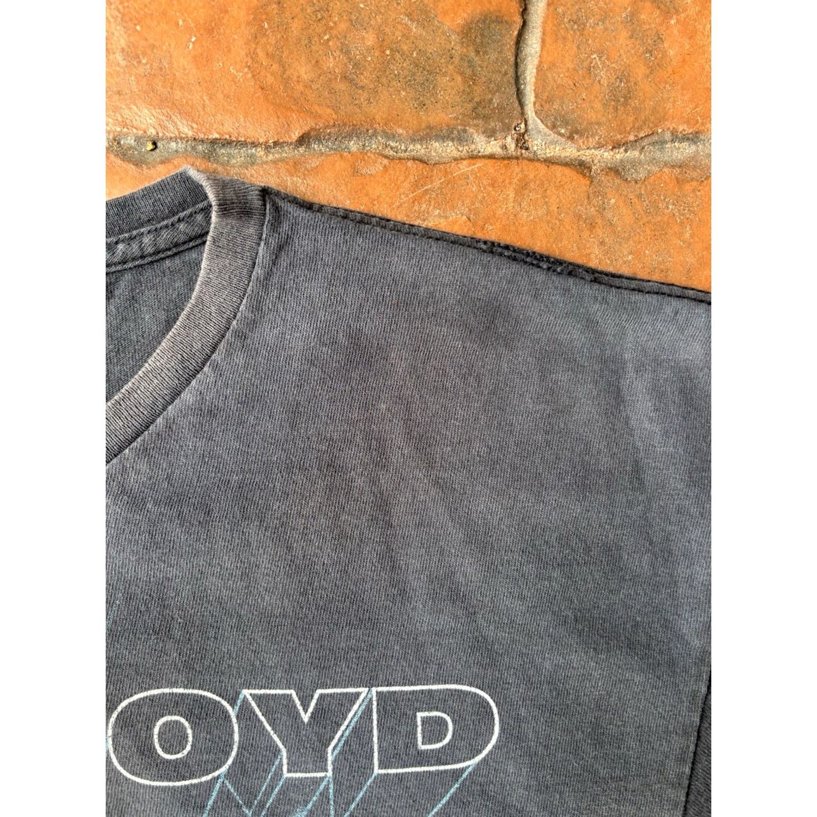 Liquid Blue Liquid Blue Dark Side Of The Moon Tour Concert T-Shirt XL Navy Black Crew Neck Short Sleeve Mens Rock Band Logo 2010s Size US XL / EU 56 / 4 - 4 Thumbnail