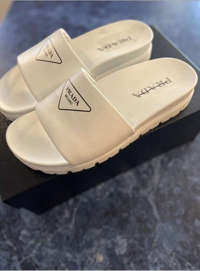 Prada Prada Lug Sole Leather Slides/Sandals Size US 8 / EU 41 - 2 Thumbnail