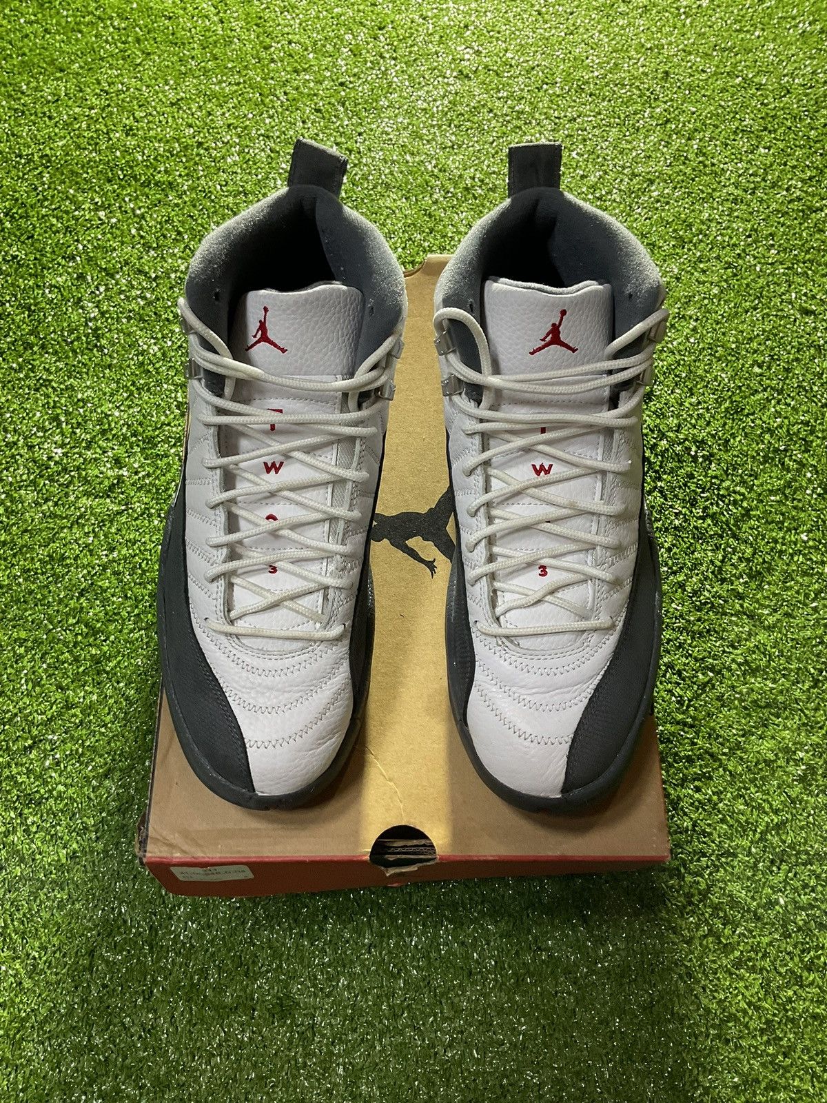 Jordan Brand Jordan 12 Retro 2019 White Dark Grey Size US 10 / EU 43 - 1 Thumbnail