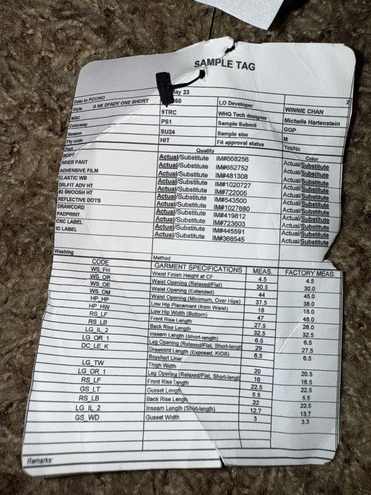 Nike Nike Big Kid's (Girls') Dri-FIT ADV Shorts Sample Size 32" / US 10 / IT 46 - 10 Thumbnail