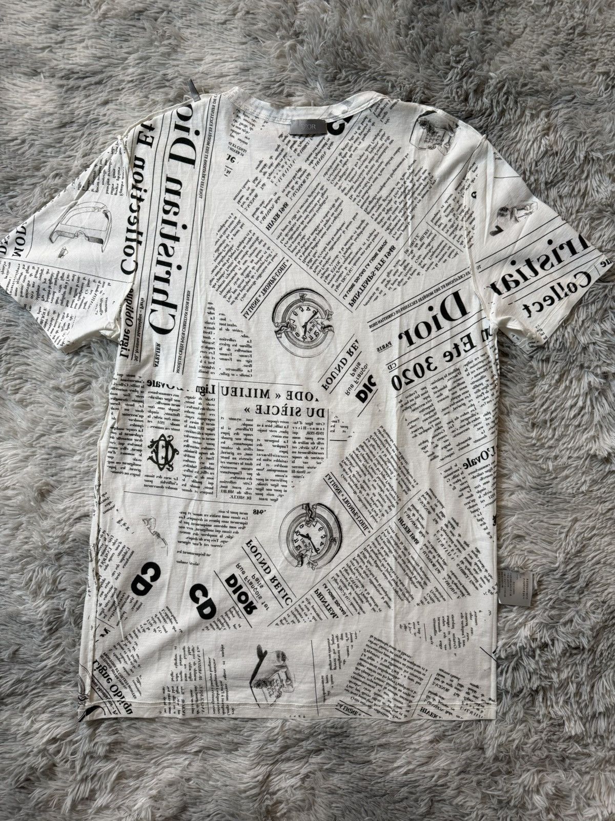 Daniel Arsham × Dior Dior x Daniel Arsham “Newspaper Print” T-Shirt SS20 Size S Size US S / EU 44-46 / 1 - 6 Thumbnail