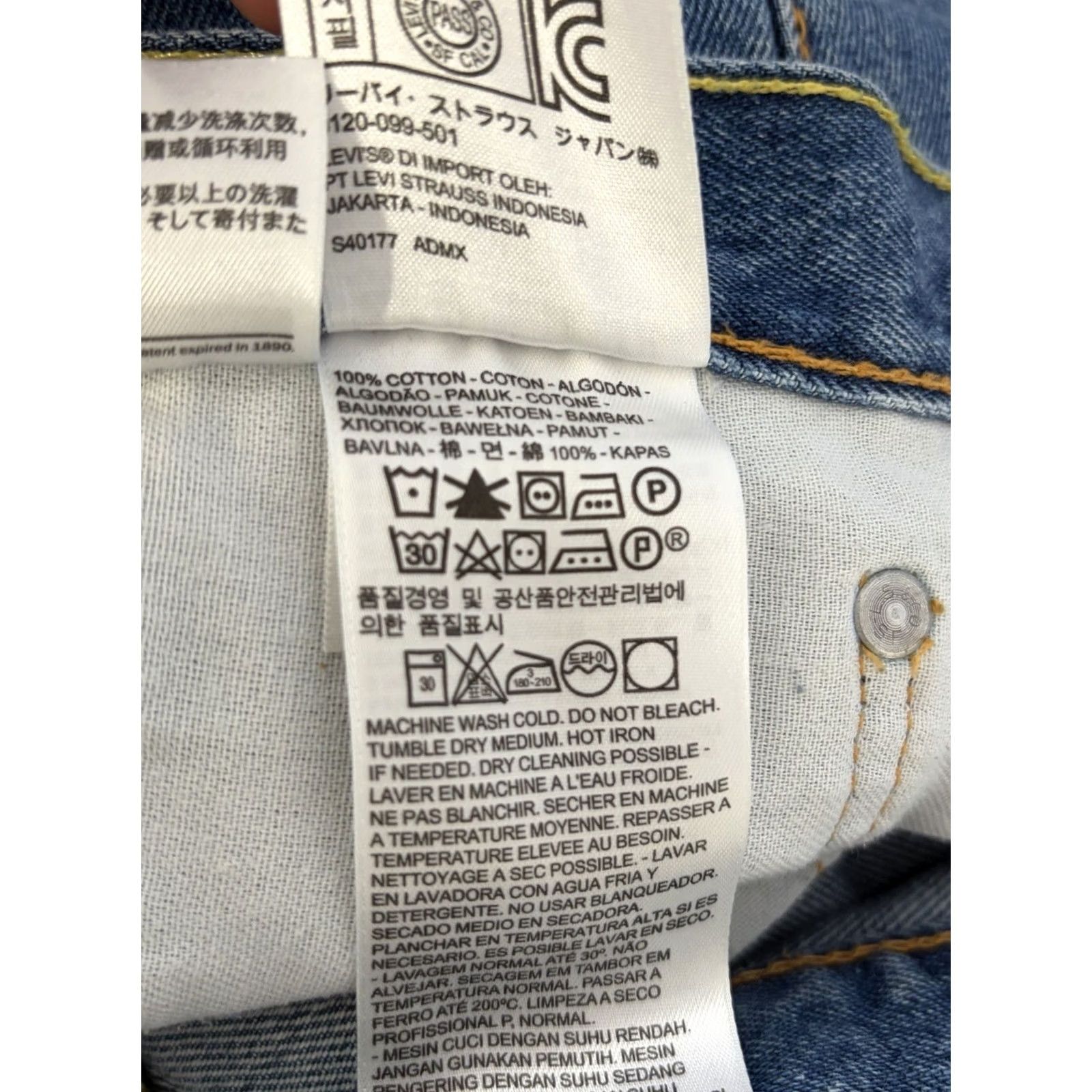 Levi's Levi's 550 Jeans Mens Relaxed Fit Denim size 46x30 Blue 5-Pocket Straight Zip Belt Loops Medium Wash Modern American Regular Size US 30 / EU 46 - 4 Thumbnail