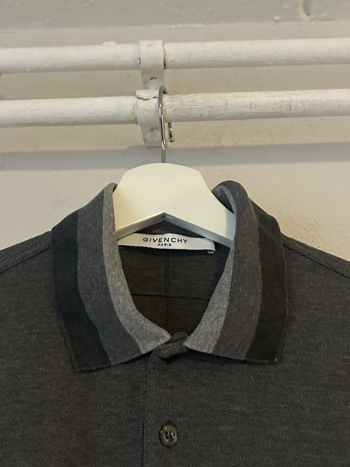 Givenchy Gray Polo with Who Dares Wins Monkey Embroidered Patch Size US S / EU 44-46 / 1 - 2 Thumbnail