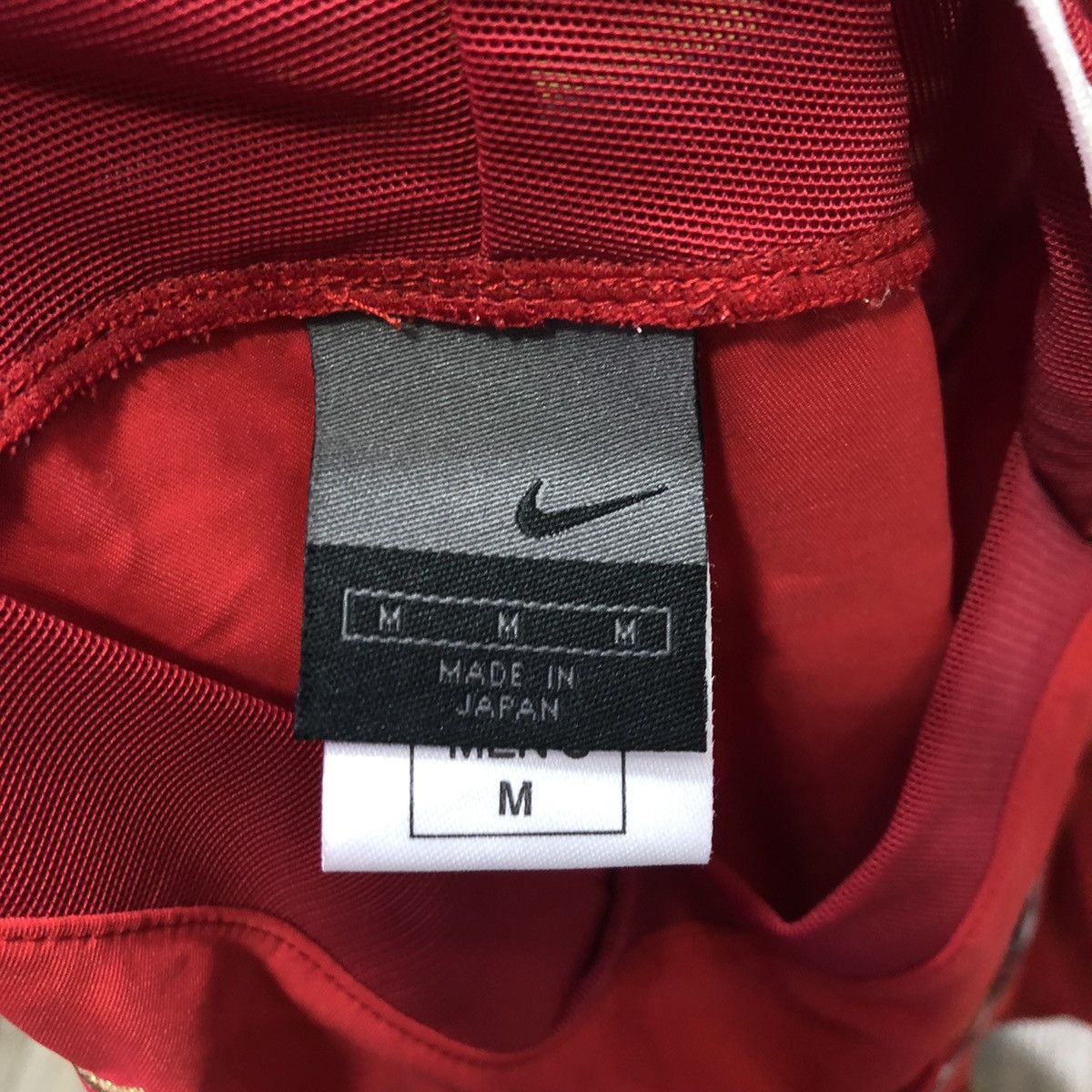 Japanese Brand × Nike Urawa reds 2004 home shirt Size US M / EU 48-50 / 2 - 12 Thumbnail