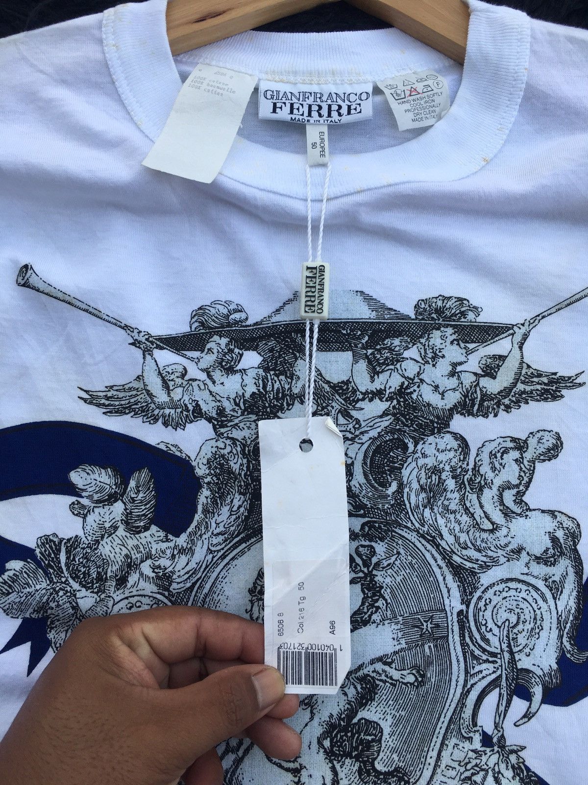 Gianfranco Ferre Rare Vintage Gianfranco Ferre Italy Tshirt Size US L / EU 52-54 / 3 - 15 Thumbnail