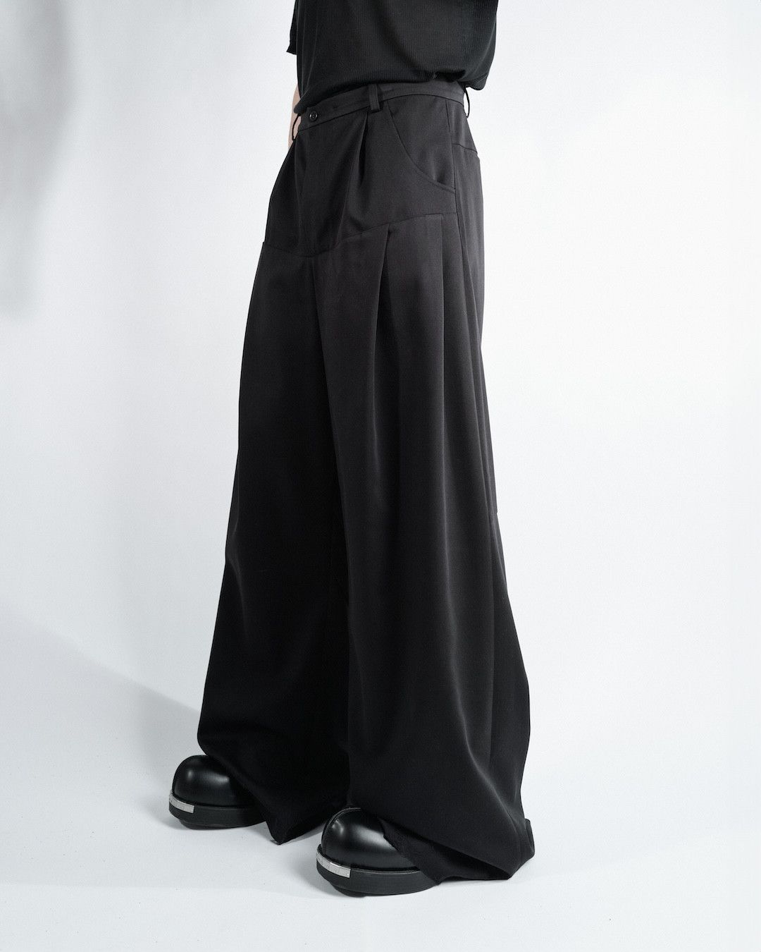 Other NKTRMNV CONTOUR TROUSERS BLACK Size US 34 / EU 50 - 4 Thumbnail