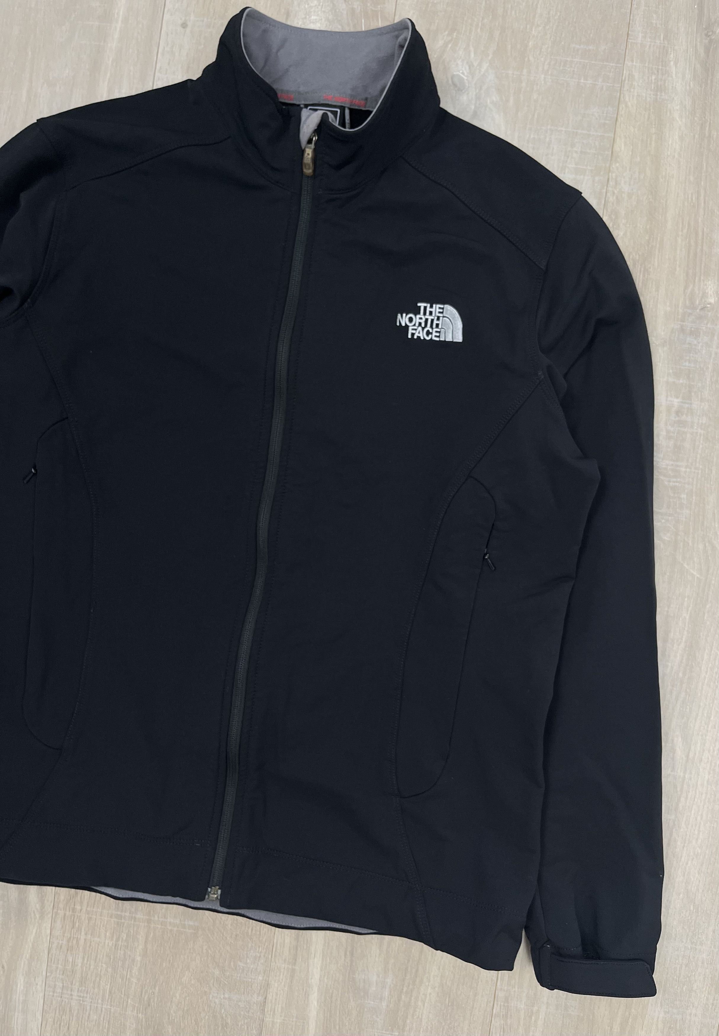 The North Face Vintage The North Face Windstopper Softshell Zip Jacket Size XL / US 12-14 / IT 48-50 - 2 Thumbnail