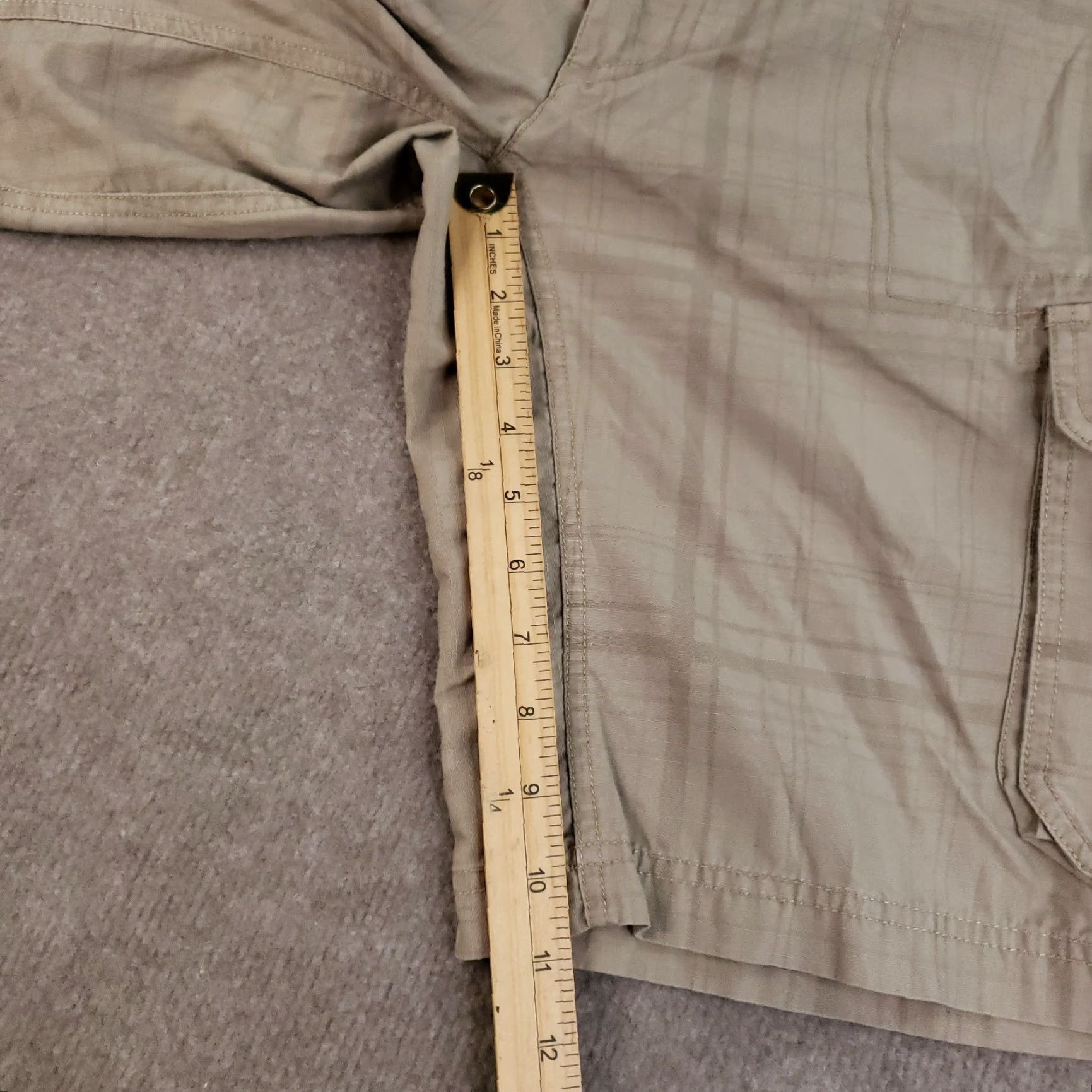 The North Face The North Face Shorts Mens 34 Beige Plaid Cargo Outdoors Hiking Pockets Shirt/Shorts Size US 33 - 2 Thumbnail