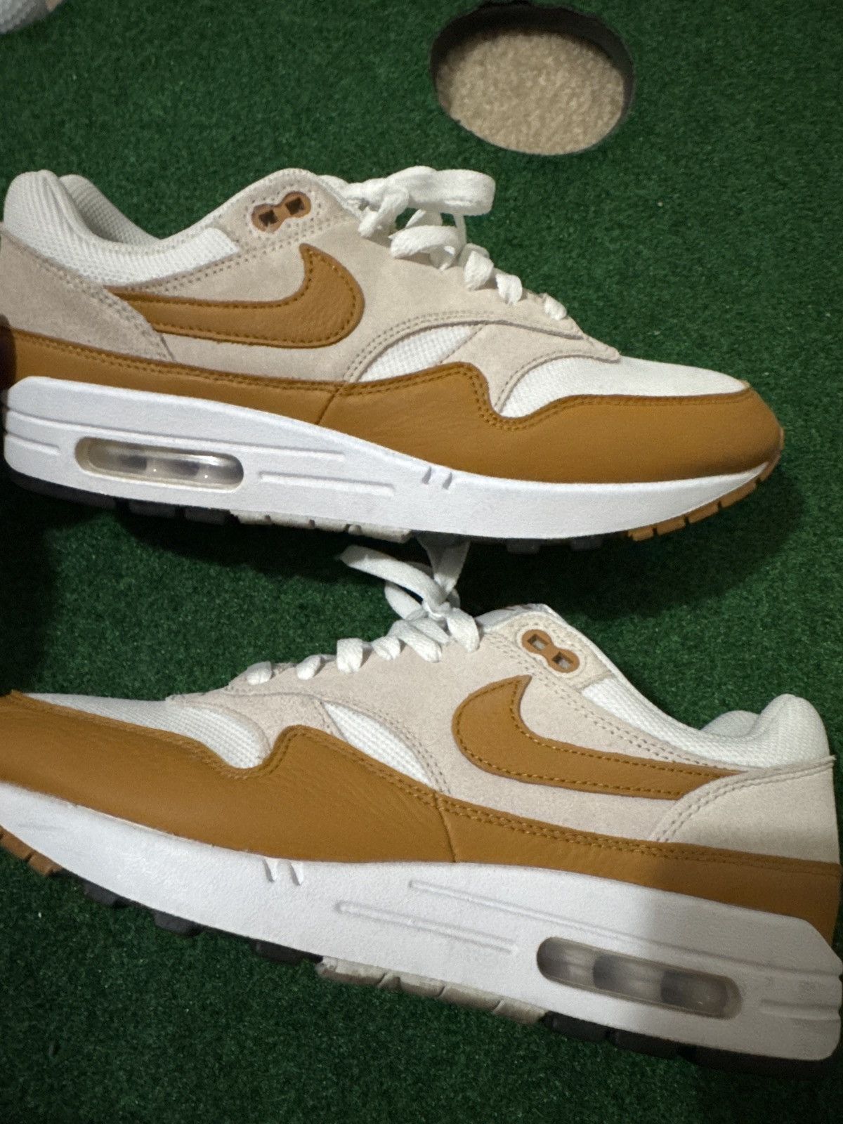 Nike Nike Airmax 1 tan Size US 8.5 / EU 41-42 - 2 Thumbnail