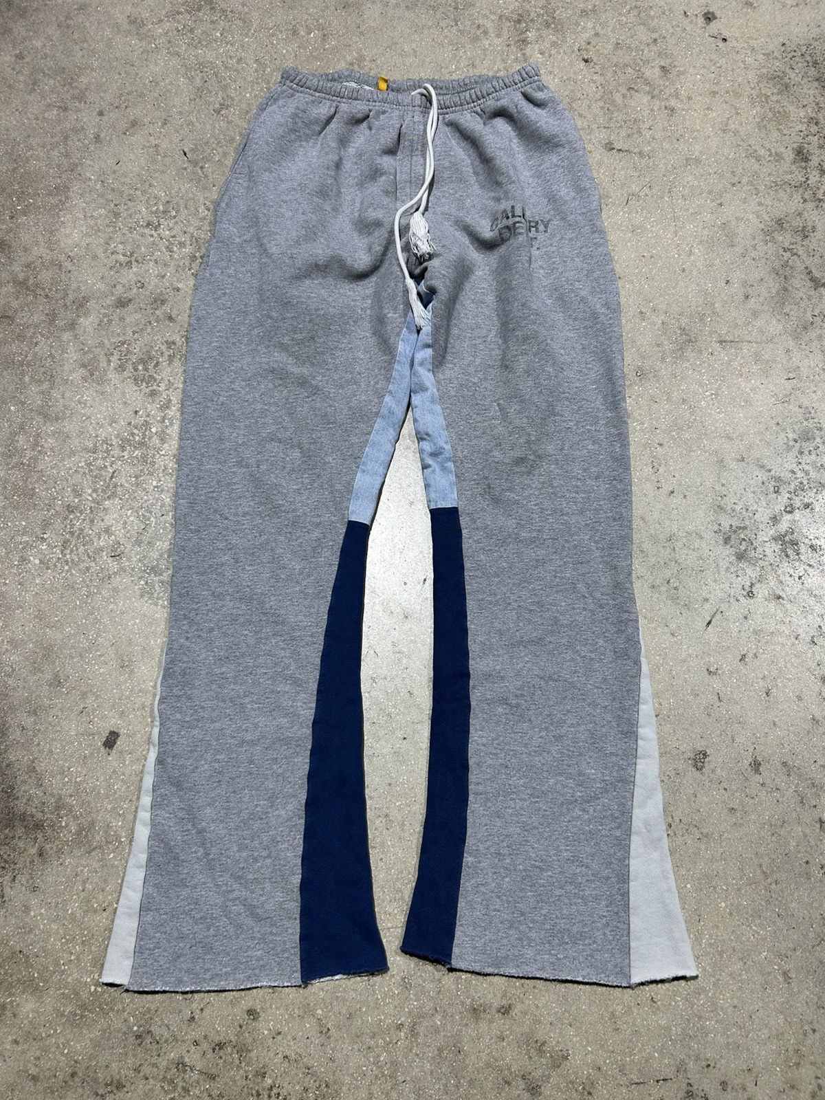 Gallery Dept. Gallery Dept Flare Sweatpant Size US 36 / EU 52 - 1 Thumbnail