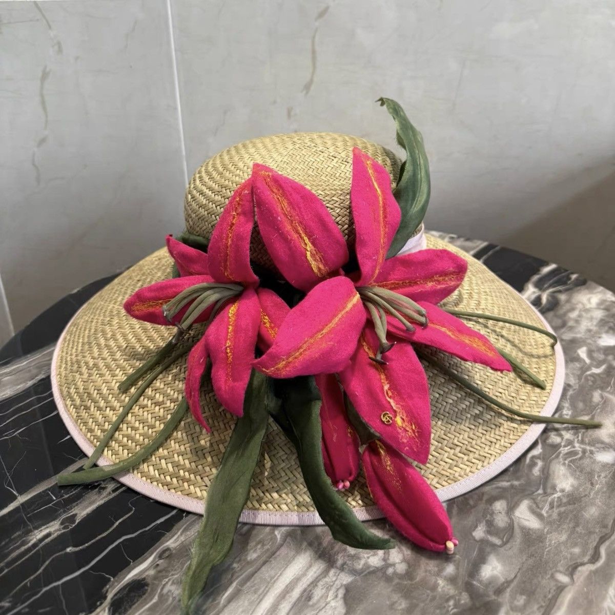 Gucci Runway flowers hat Size ONE SIZE - 1 Thumbnail