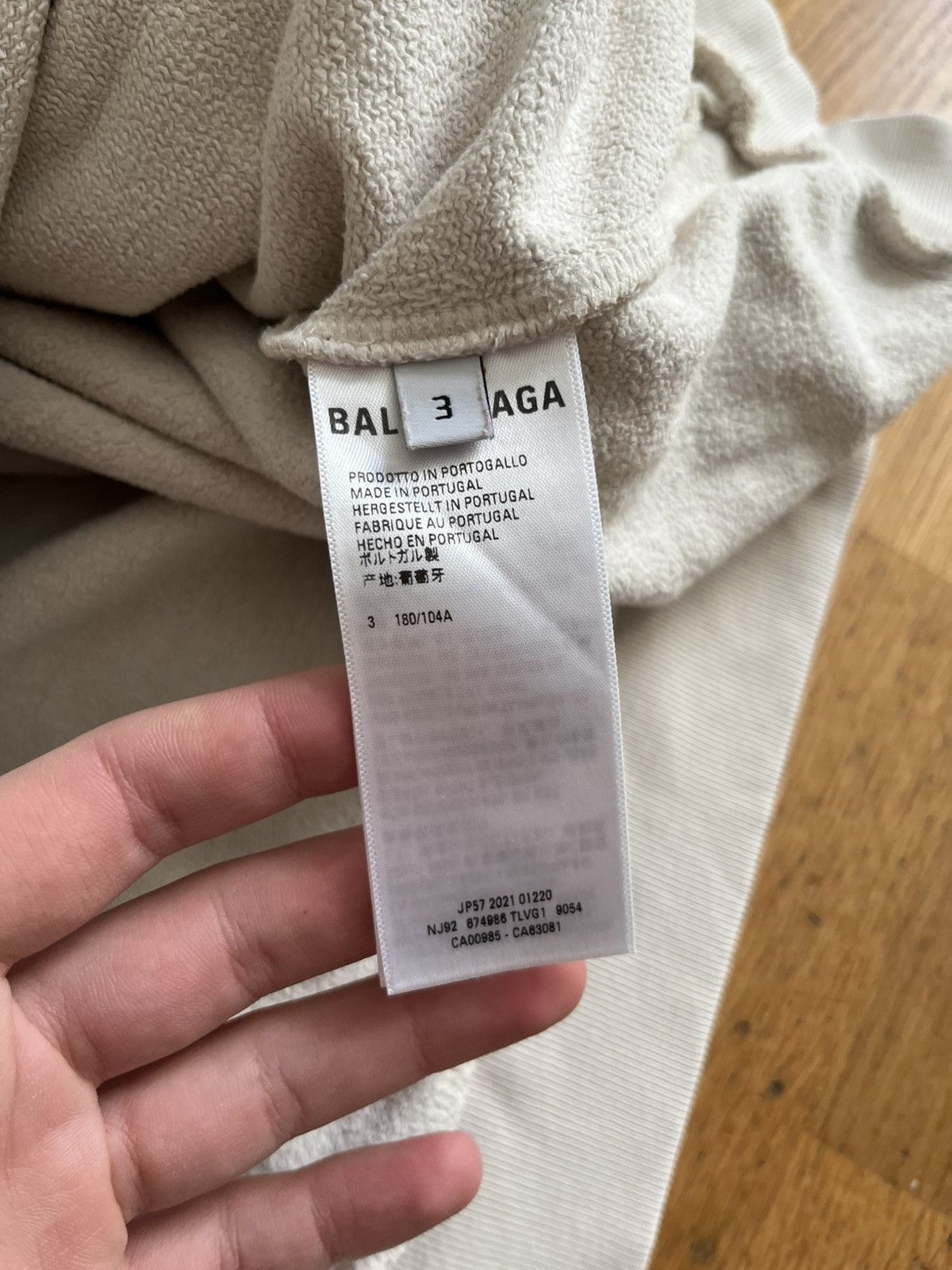 Balenciaga Balenciaga Unity Logo Hoodie Size US XL / EU 56 / 4 - 12 Thumbnail