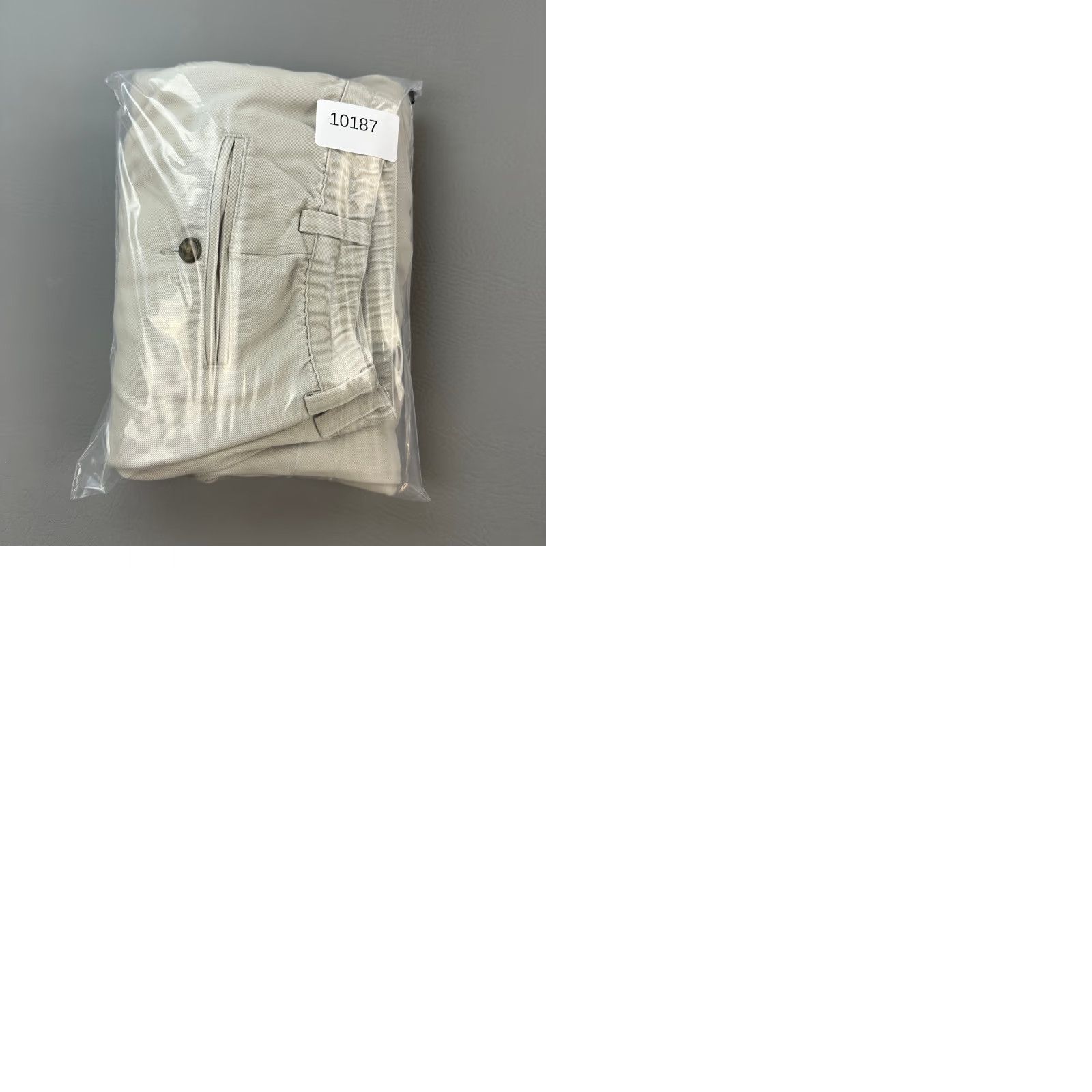 Vintage VINTAGE LL Bean Pants Mens 37x32 37x31 Double L Flannel Lined Pleated Comfort Waist Chino Beige Regular Mens Size US 37 - 10 Thumbnail