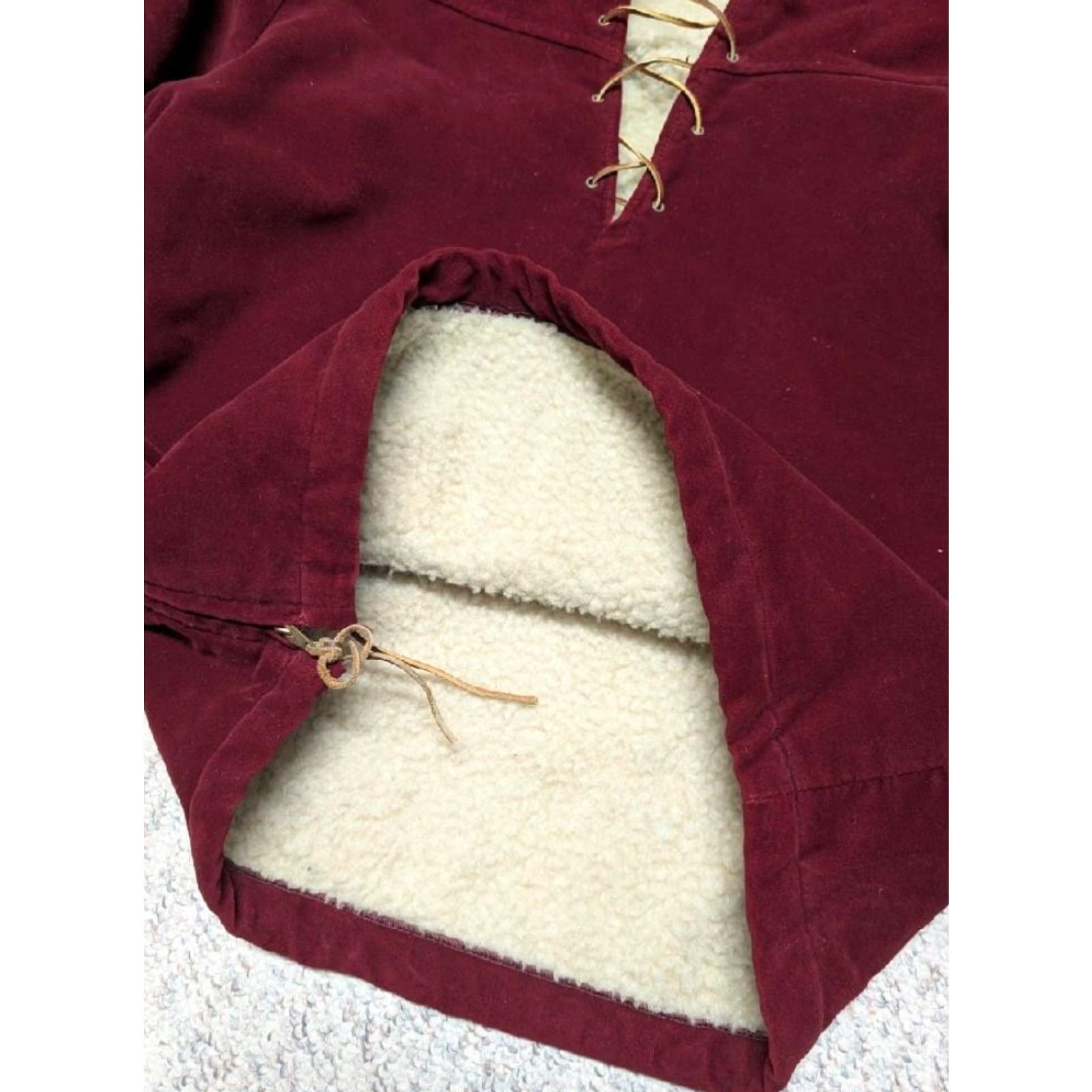Velvet VINTAGE velvet smock jacket Shirt M Burgundy Mens 42 in Velour Hooded Tie Zip front 1950s 60s Westerm boho hippie Size US M / EU 48-50 / 2 - 6 Thumbnail
