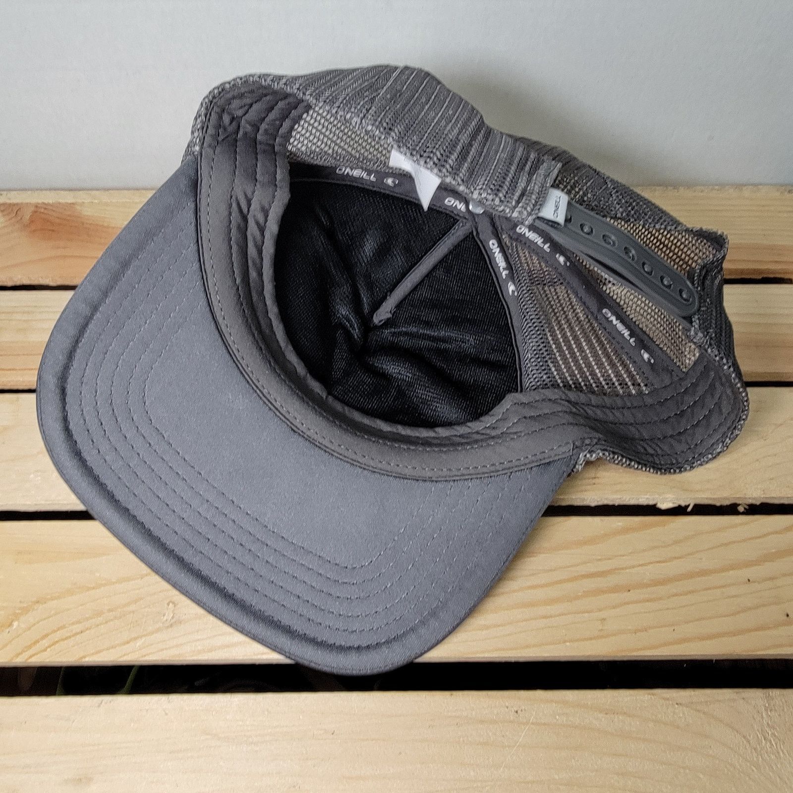 Other O'Neill Snap Back Grey Trucker Hat Floral / Celestial Size ONE SIZE - 6 Thumbnail