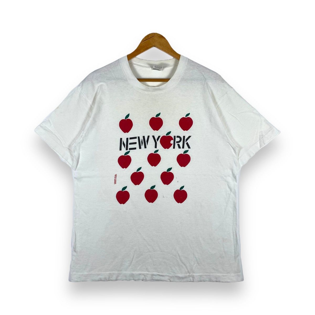 Vintage Vintage 90's NEW YORK APPLES Sunset Designs Graphic Tee Size US L / EU 52-54 / 3 - 1 Thumbnail