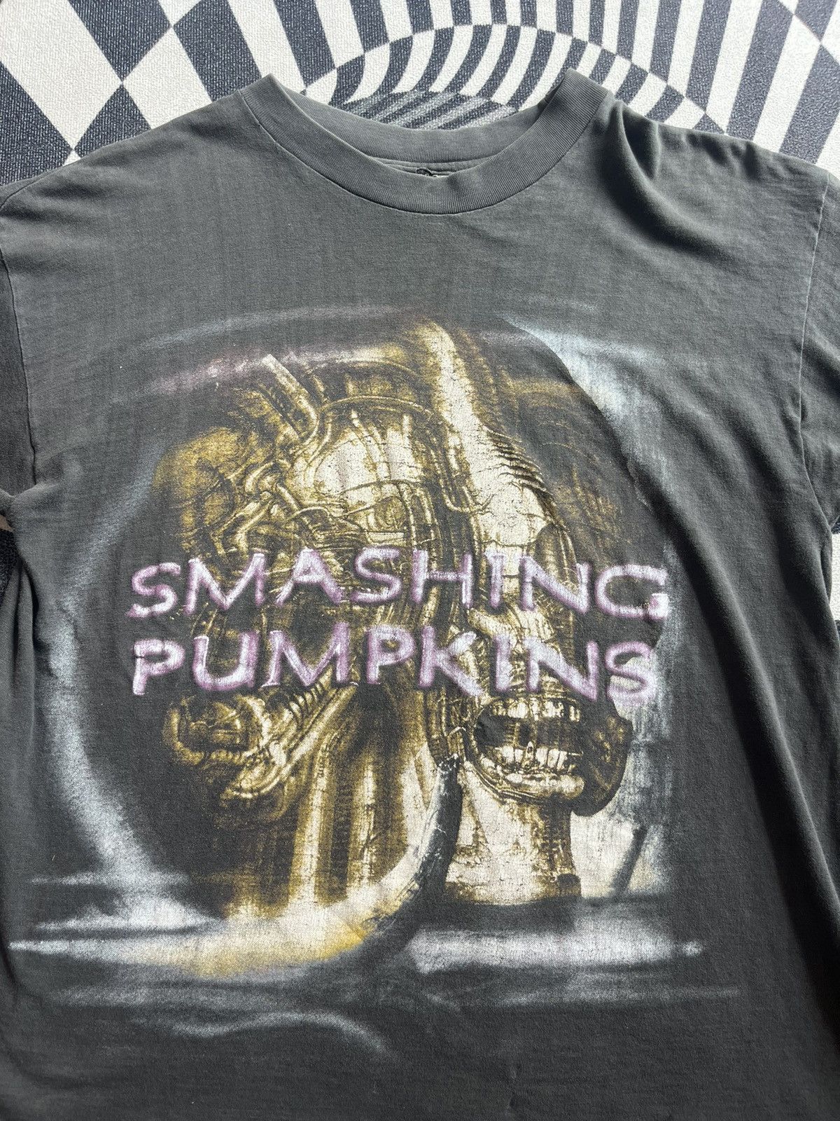 Band Tees Vintage The Smashing Pumpkins Giger Elephant 90’s Tshirt Size US M / EU 48-50 / 2 - 6 Thumbnail