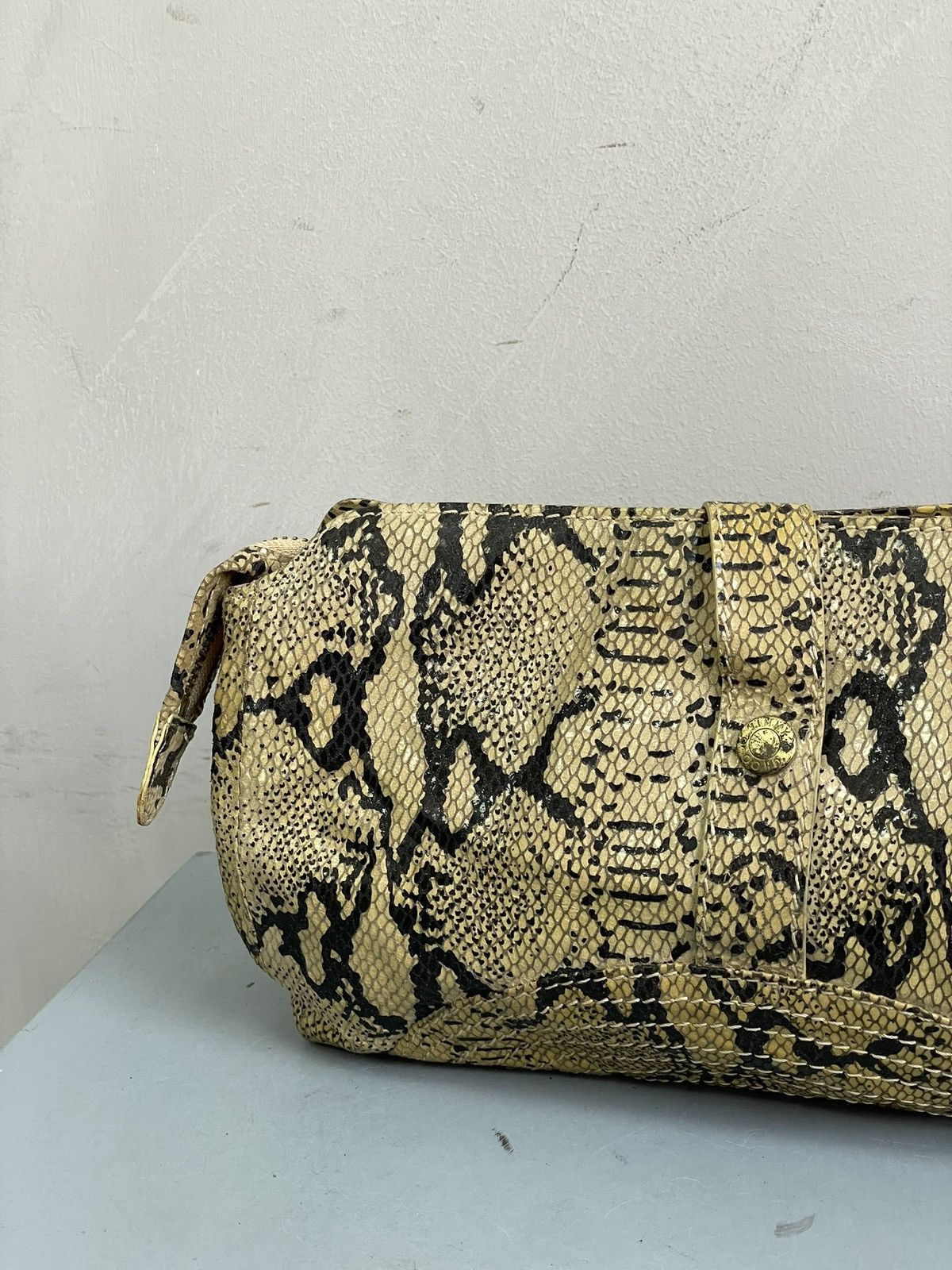 Jimmy Choo Snake python leather clutch bag Jimmy choo Size ONE SIZE - 4 Thumbnail
