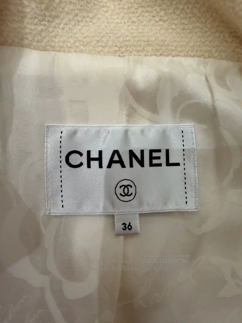 Chanel Chanel 18 Hamburger Series Beige Red and Blue Edge Knitted Size XS / US 0-2 / IT 36-38 - 3 Thumbnail
