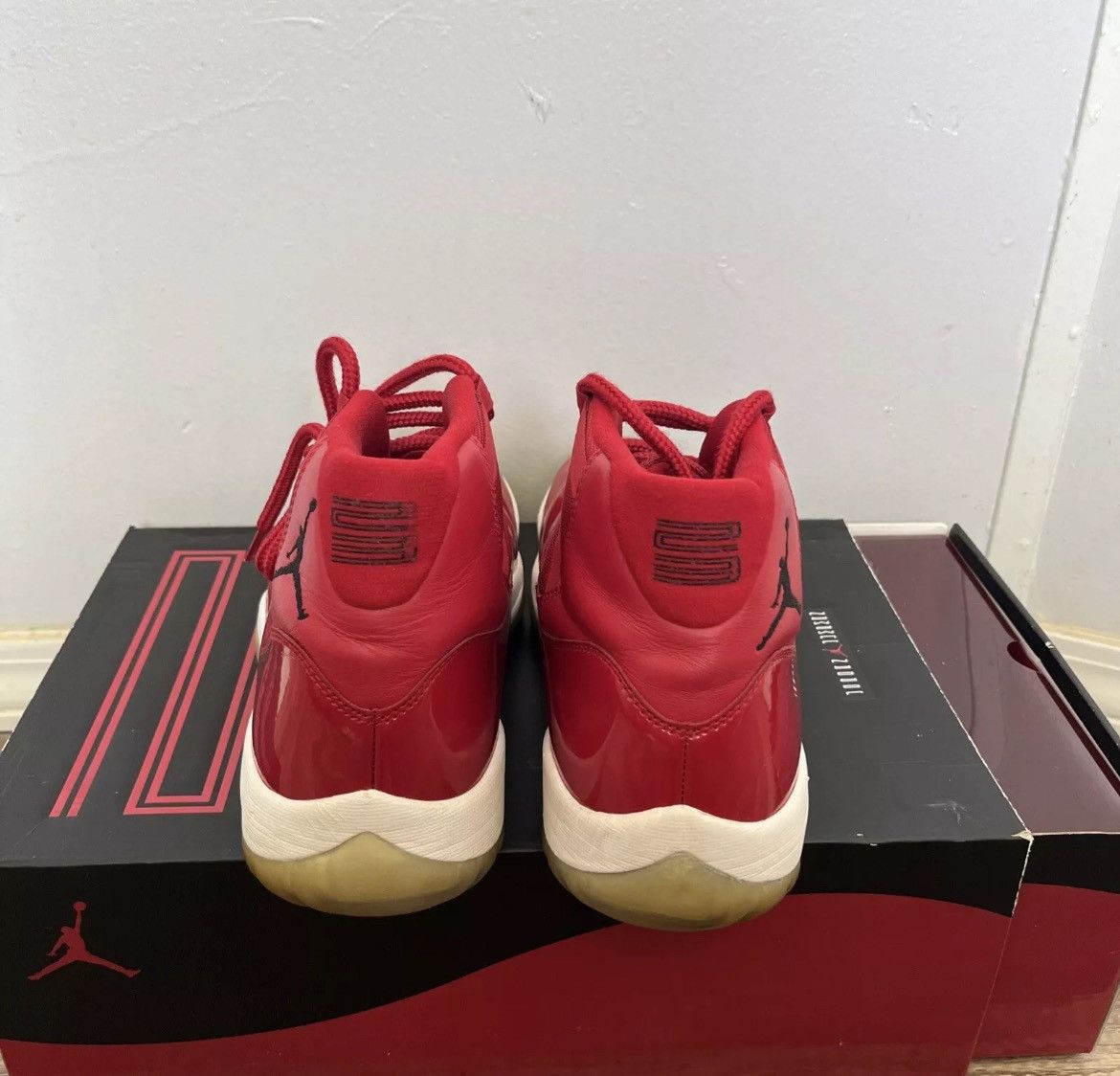 Nike Jordan 11 Win Like 96 Size US 10.5 / EU 43-44 - 6 Thumbnail