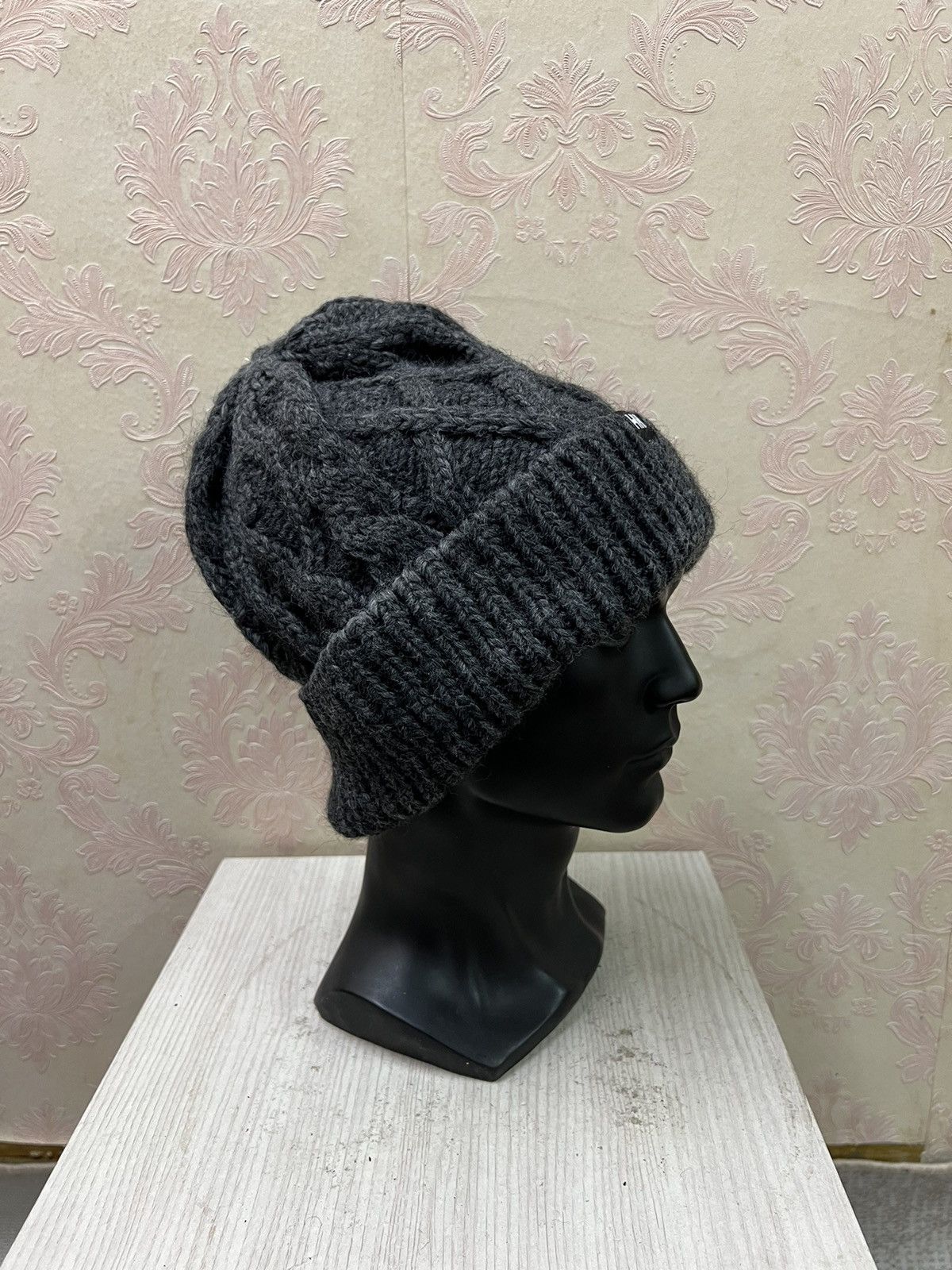 Helly Hansen Helly Hansen Crochet Beanie Hats Size ONE SIZE - 4 Thumbnail