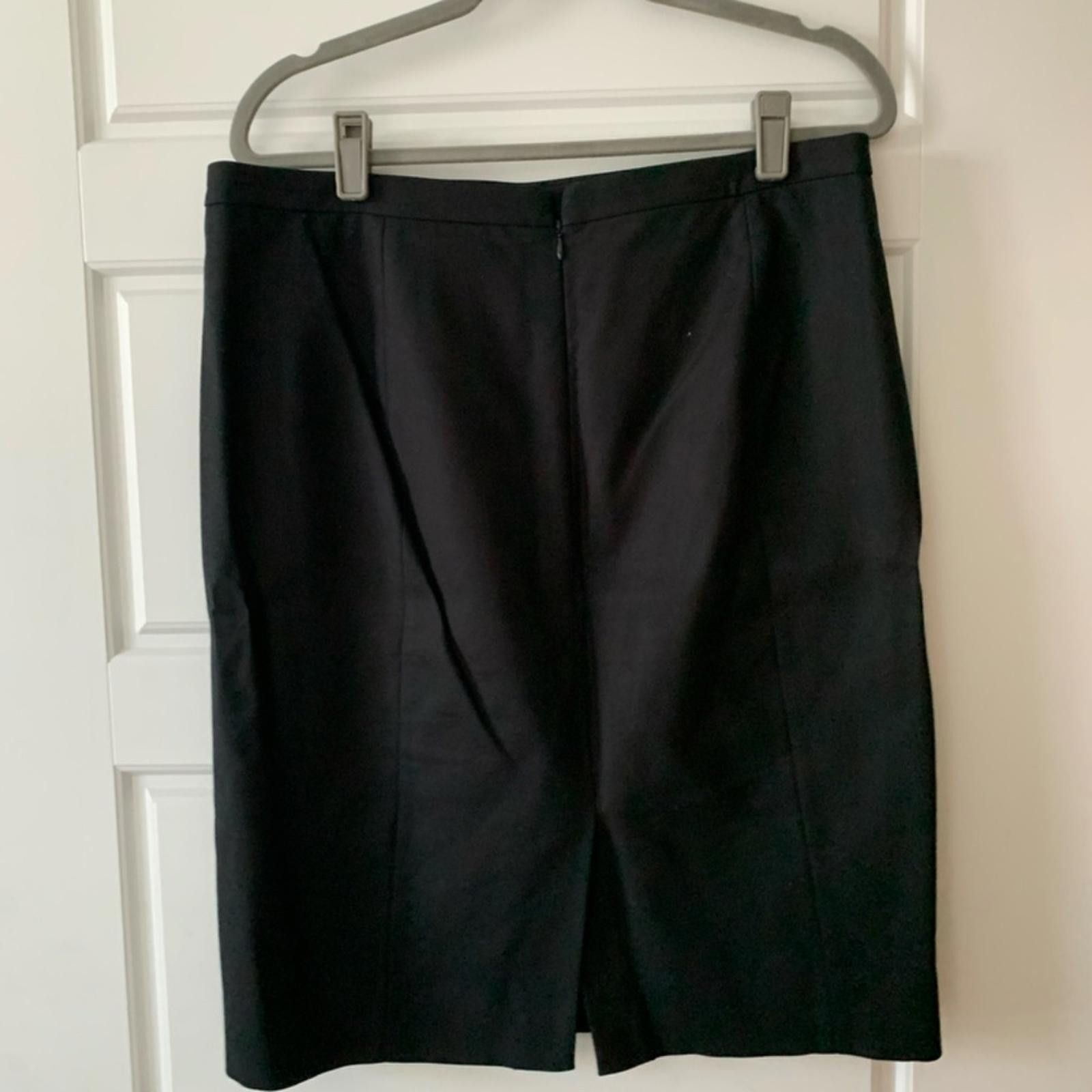 J.Crew J. Crew Pencil Skirt Fully Lined Size 34" / US 12 / IT 48 - 2 Thumbnail