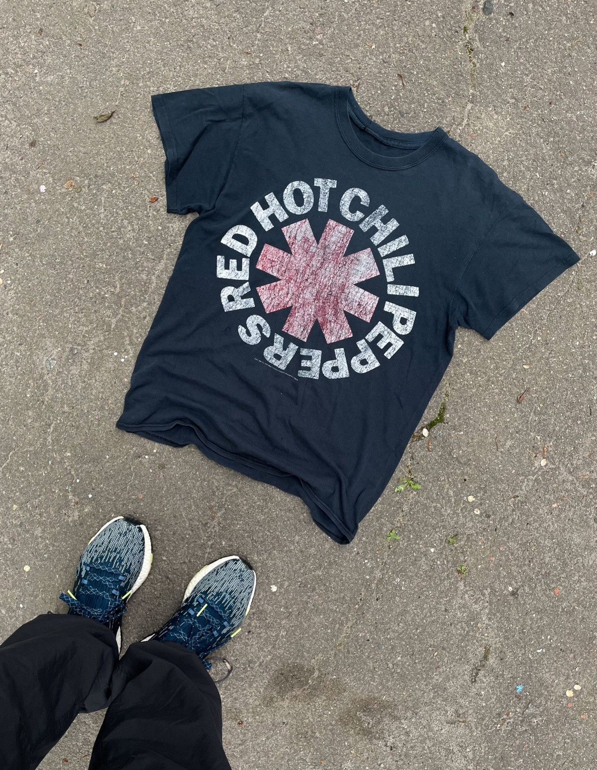 Band Tees × Vintage 🔥Vintage Y2K Red Hot Chilli Peper Rock Band T-Shirt 90s Y2K Size US M / EU 48-50 / 2 - 1 Thumbnail