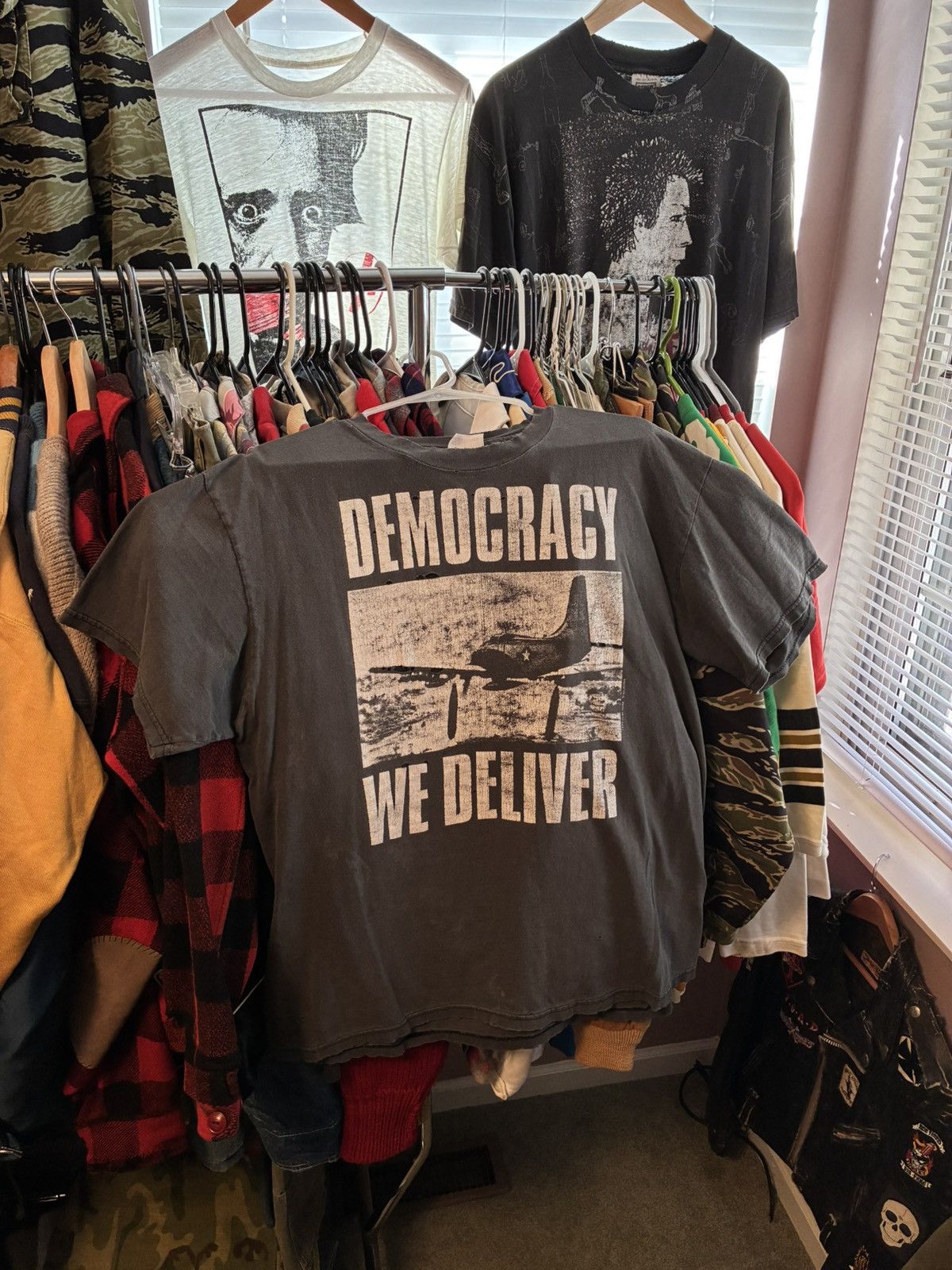 Vintage Vintage 90s Democracy We Deliver distressed tee shirt Size US L / EU 52-54 / 3 - 2 Thumbnail