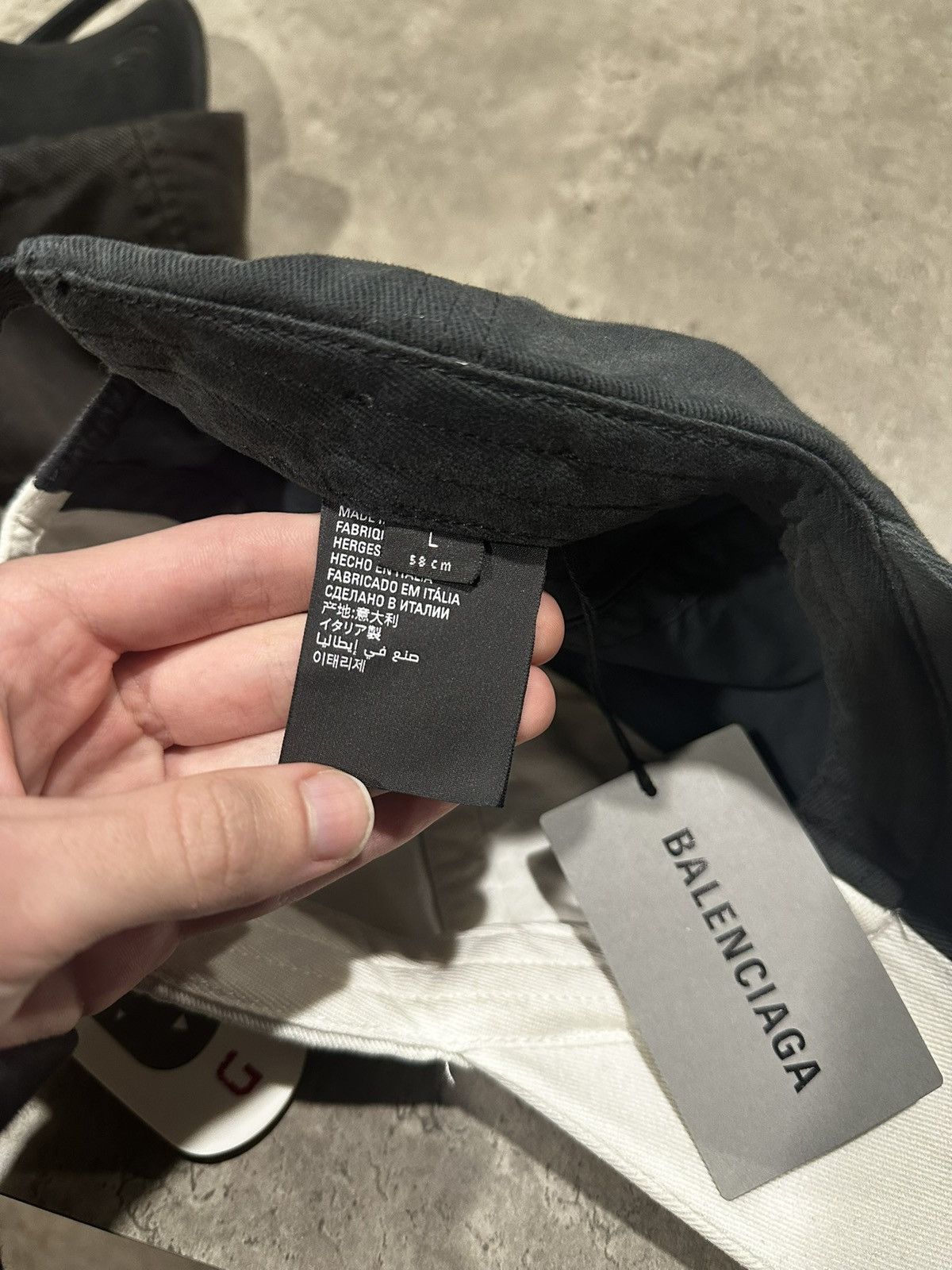 Balenciaga balenciaga 50/50 piercing cap Size ONE SIZE - 4 Thumbnail