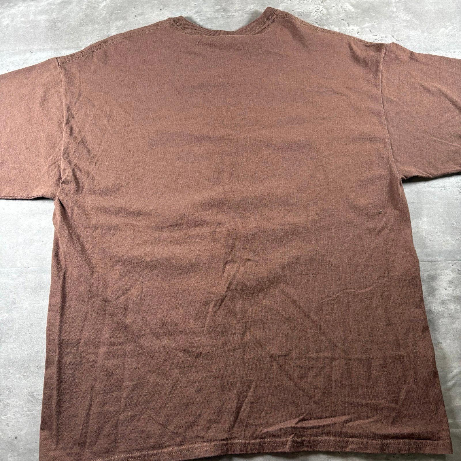 Gildan Y2K Chris Young country music t shirt Size US XL / EU 56 / 4 - 5 Thumbnail