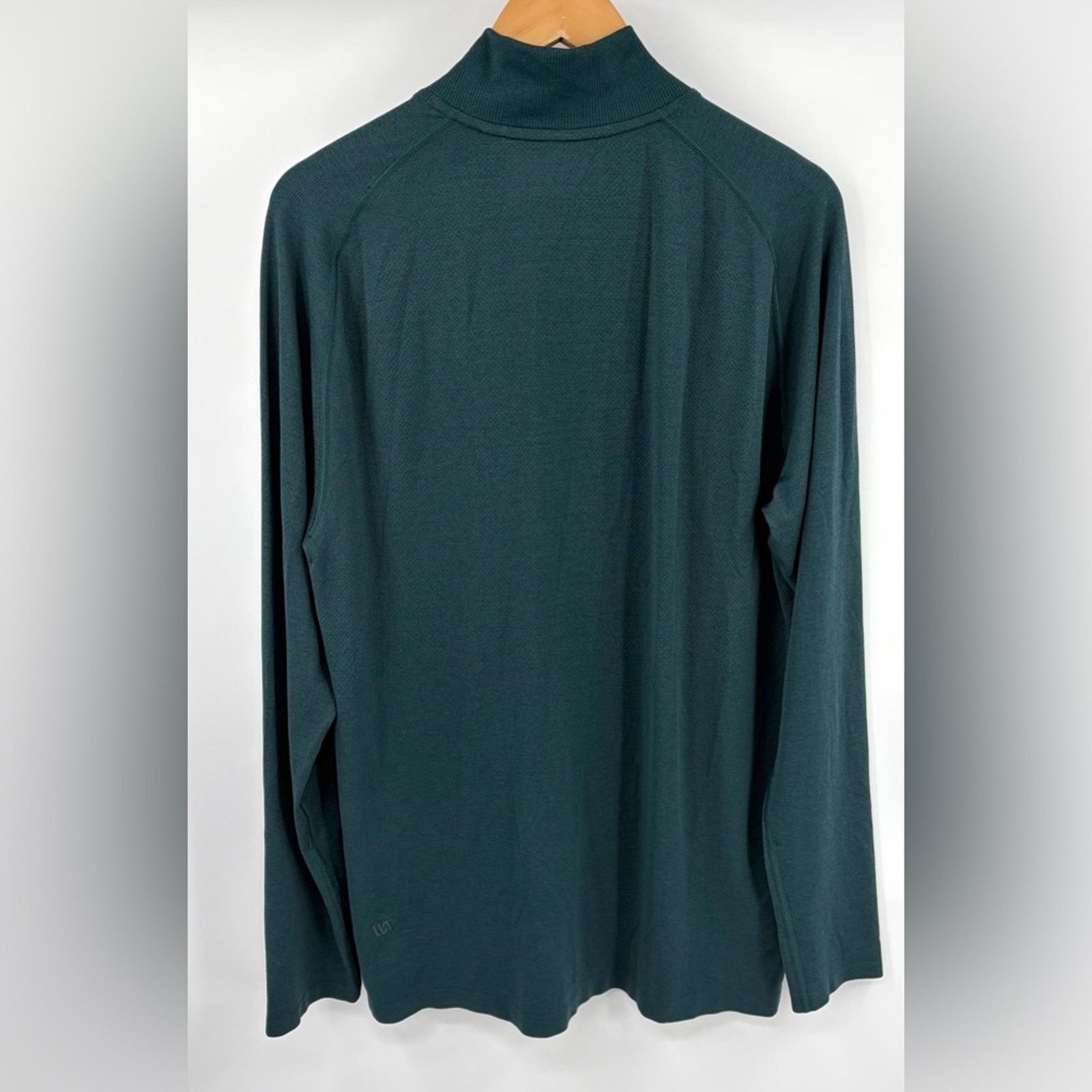 VSTR VRST men’s circuit seamless 1/4 zip pullover green dusk XXL Size US XXL / EU 58 / 5 - 4 Thumbnail