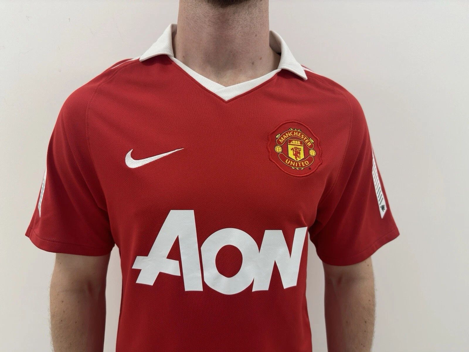 Nike Manchester United 2010 2011 Home Jersey Soccer Football Size US S / EU 44-46 / 1 - 2 Thumbnail