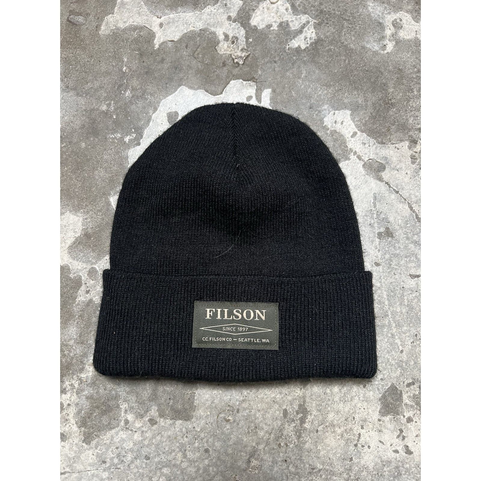 Filson Vintage Filson Spellout Acrylic Beanie Cap Hat Black Size ONE SIZE - 1 Thumbnail
