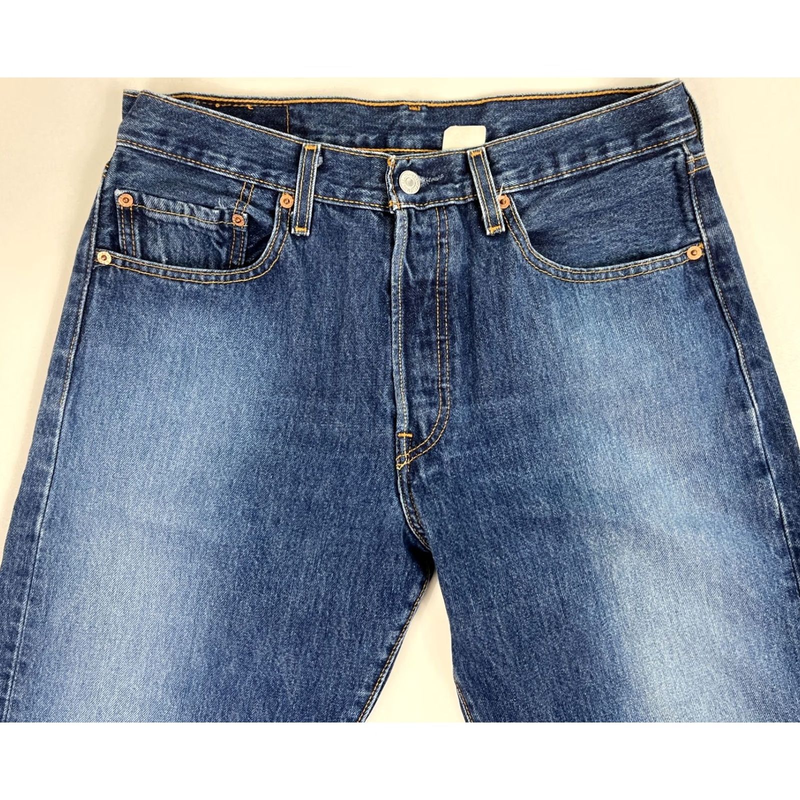 Levi's VINTAGE Levi's 501 Jeans Men's Medium Wash 33x30 90s Blue Denim Straight 5-Pocket Mens Size US 33 - 3 Thumbnail