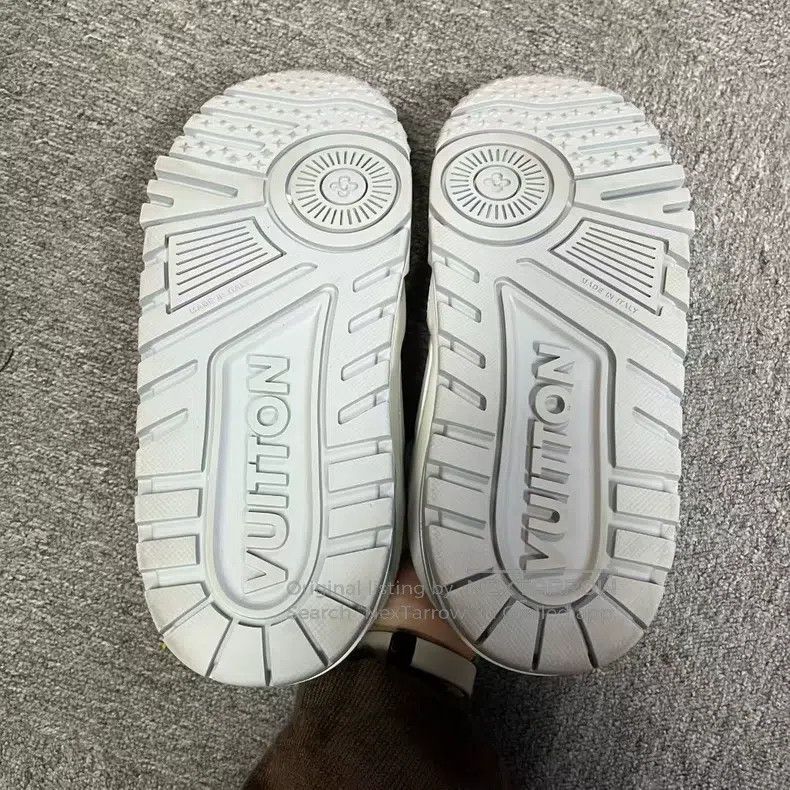 Louis Vuitton Louis Vuitton The latest white and grey chubby leather emb Size US 7.5 / EU 40-41 - 5 Thumbnail