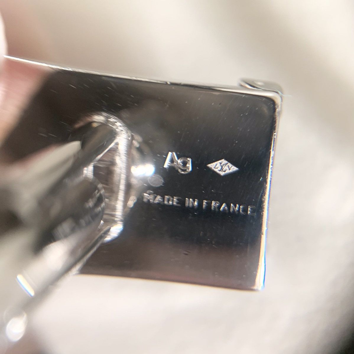 Louis Vuitton Louis Vuitton sterling silver trunk onyx cuff links in case Size ONE SIZE - 4 Thumbnail