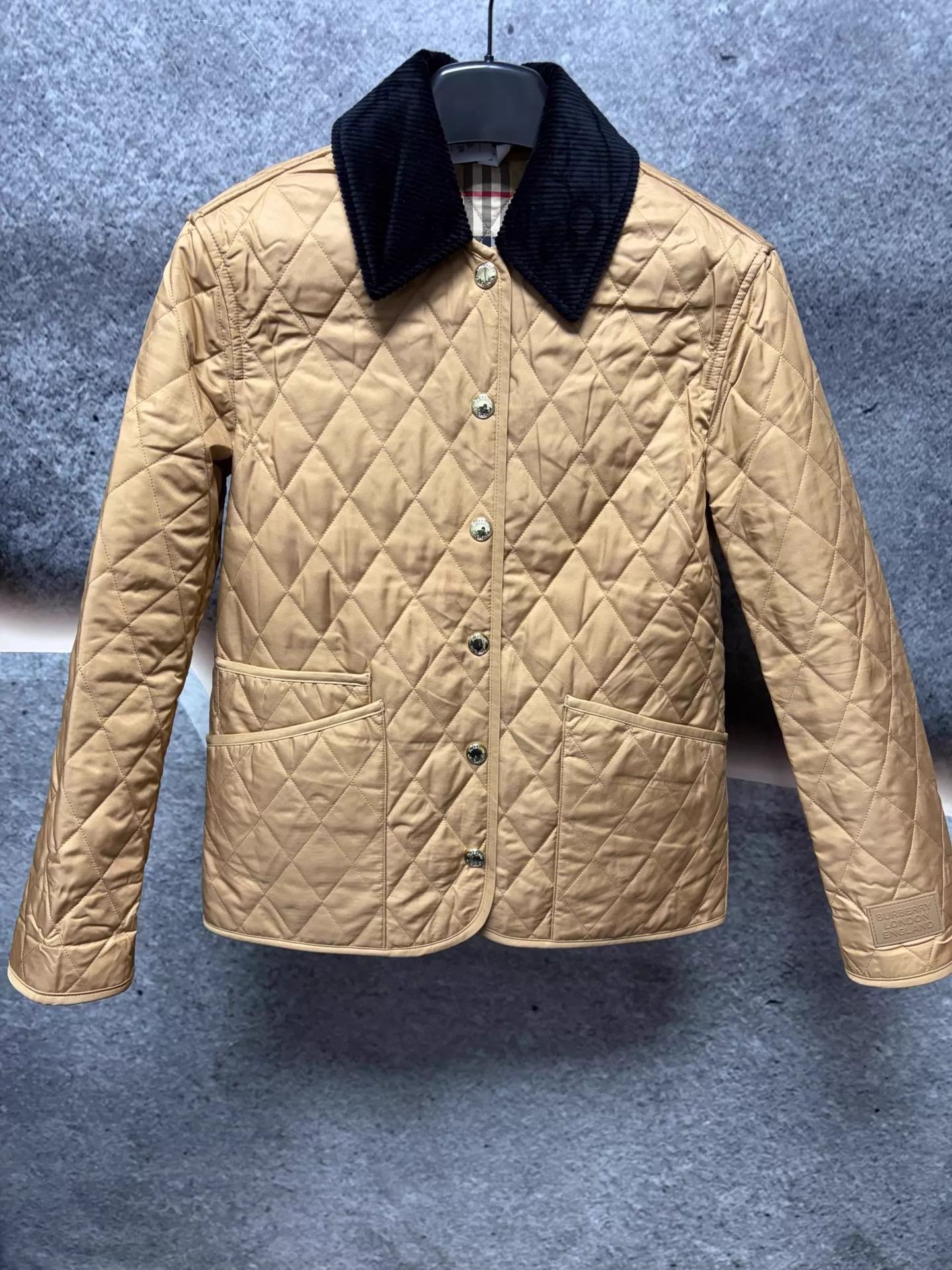 Burberry Burberry Women's XXS Like New Size XXS / US 00 / IT 34 - 1 Thumbnail