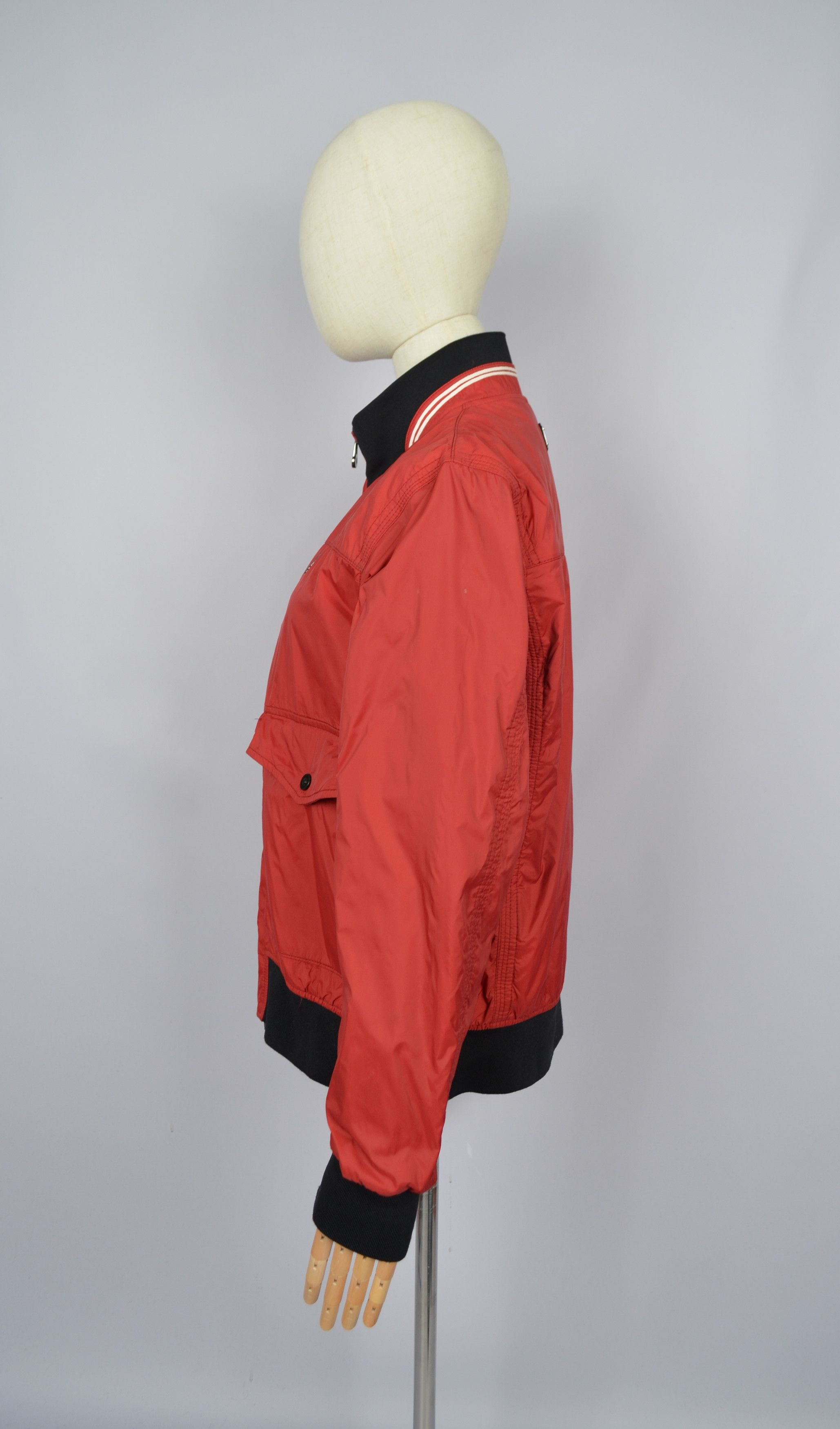 Ferrari × Formula 1 Ferrari Scuderia F1 Red Jacket Nylon Logo Tyvek Lining Sz M Size M / US 6-8 / IT 42-44 - 10 Thumbnail