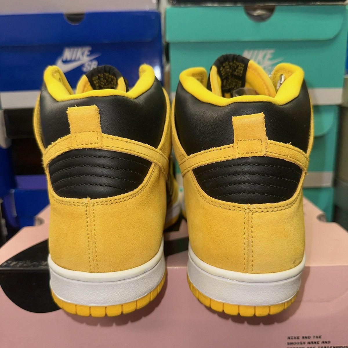 Nike Size 10.5 - Nike Dunk Pro SB High Iowa - 305050-071 Size US 10.5 / EU 43-44 - 3 Thumbnail