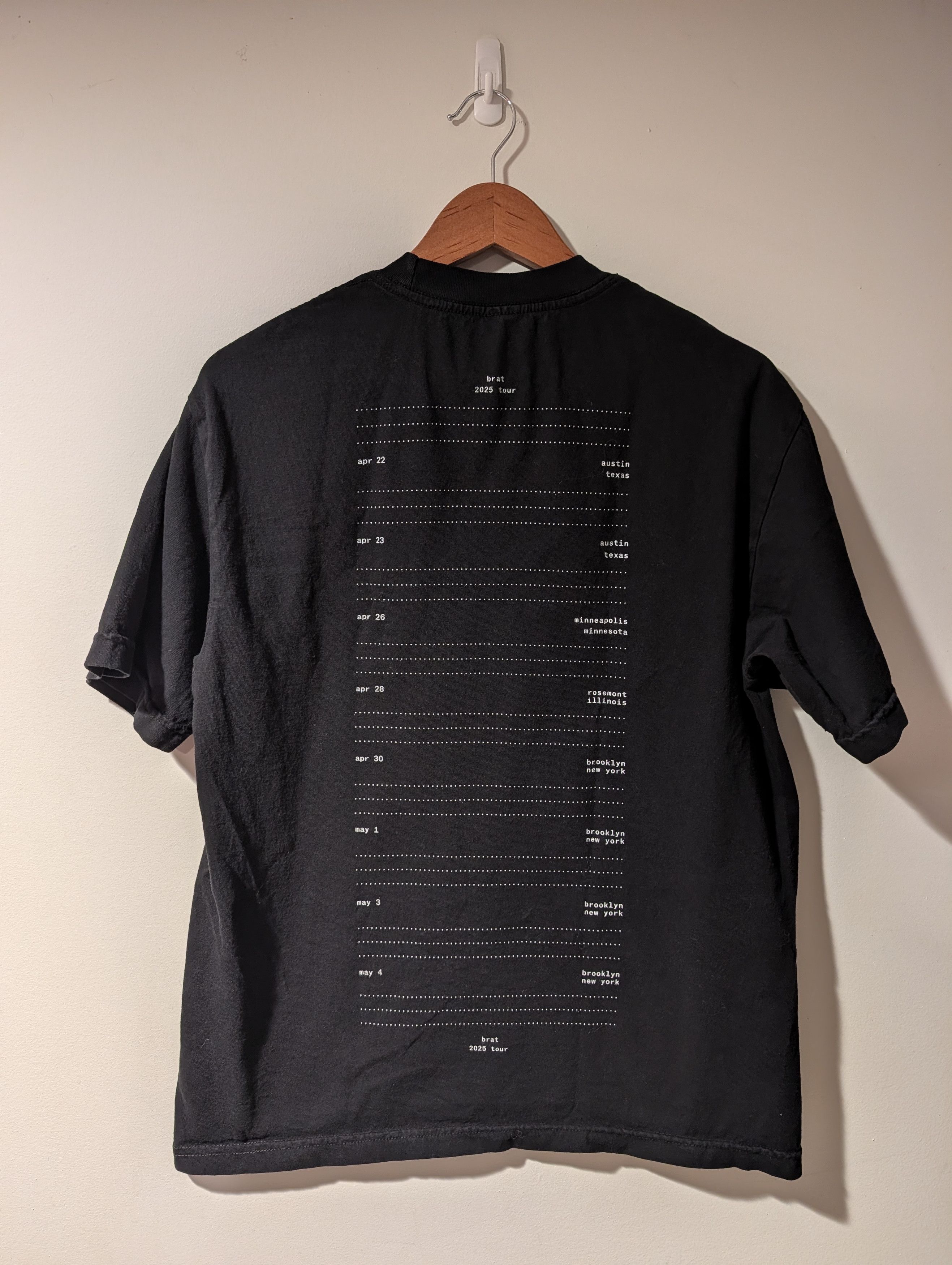Band Tees Charli XCX Everything Is Romantic Brat 2025 Tour T Shirt Med Size US M / EU 48-50 / 2 - 4 Thumbnail