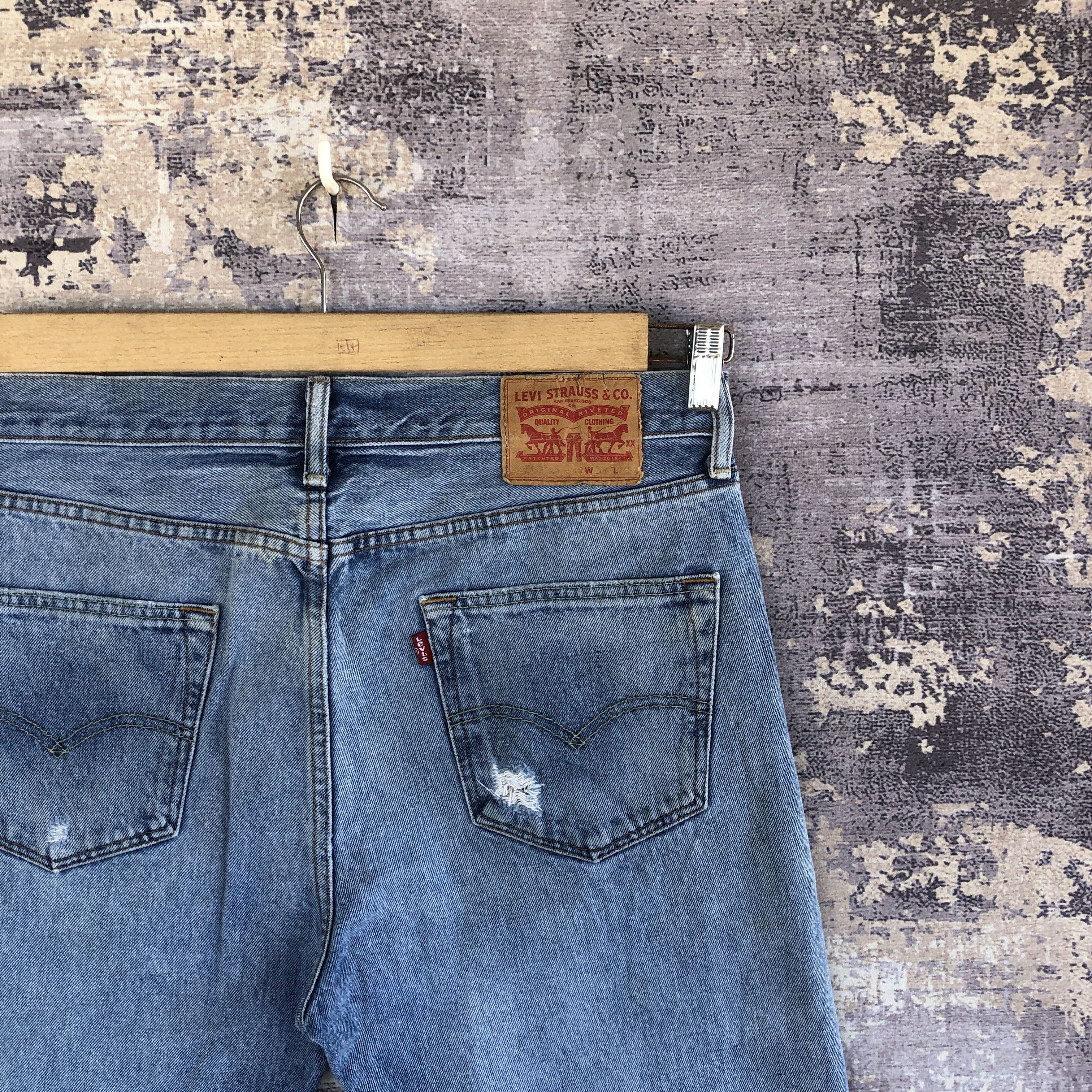 Levi's Vintage Levis 501 Distressed Jeans Bleach Light Wash Denim Size US 34 / EU 50 - 5 Thumbnail