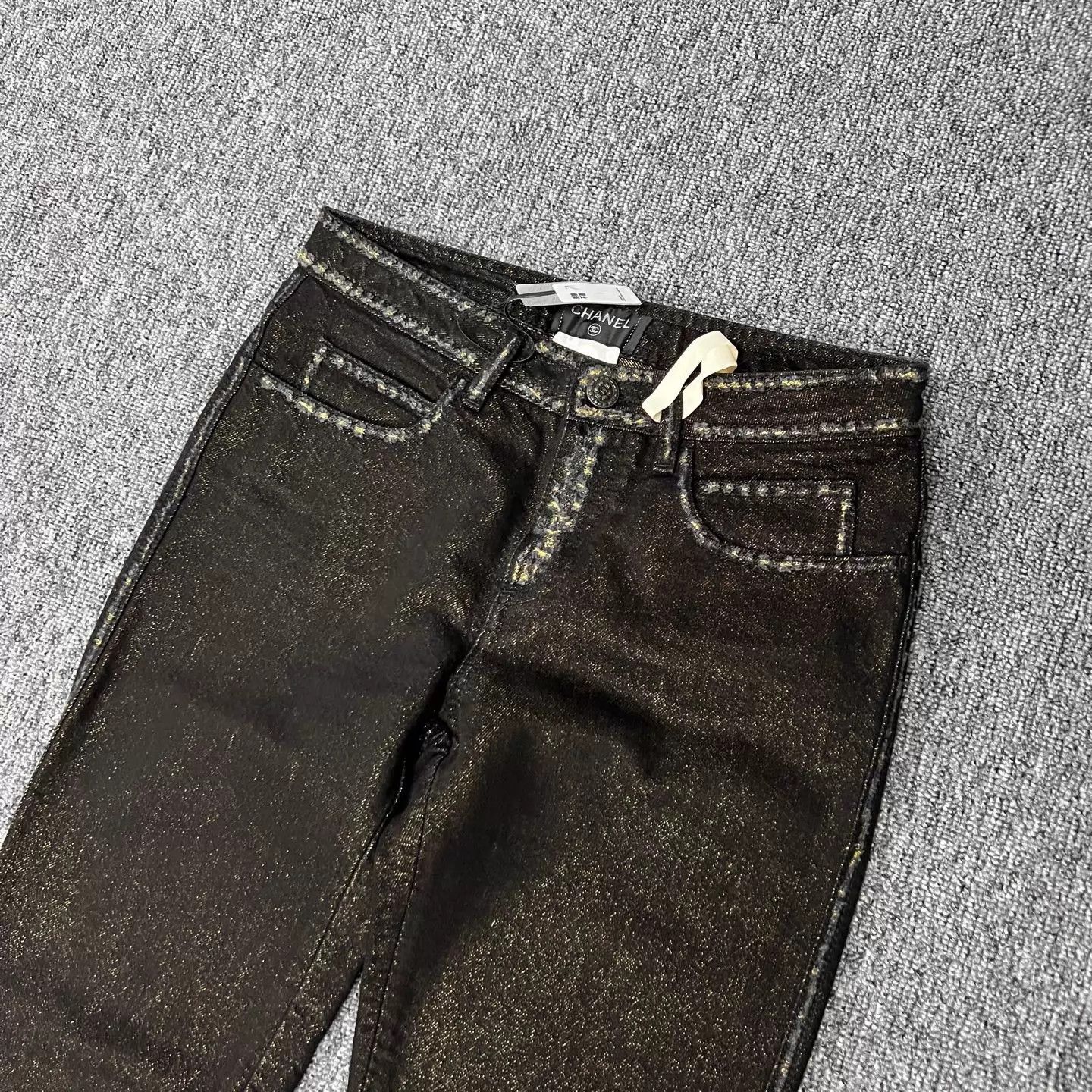 Chanel Chanel Double C Gold Thread Jeans 34 (Mint) Size 25" / US 0 / IT 36 - 4 Thumbnail