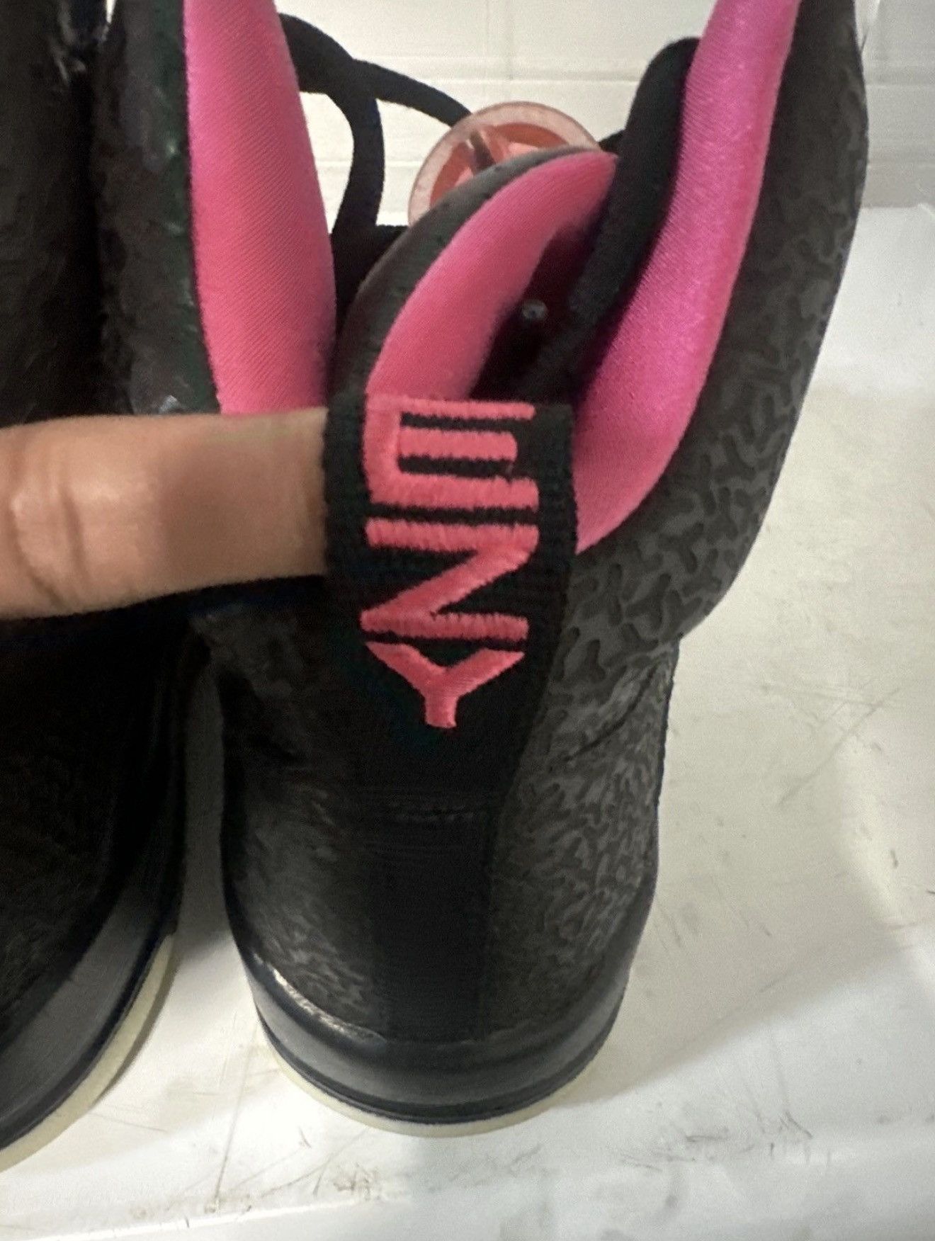 Yeezy Nike Air Yeezy 1 Size US 9 / EU 42 - 10 Thumbnail