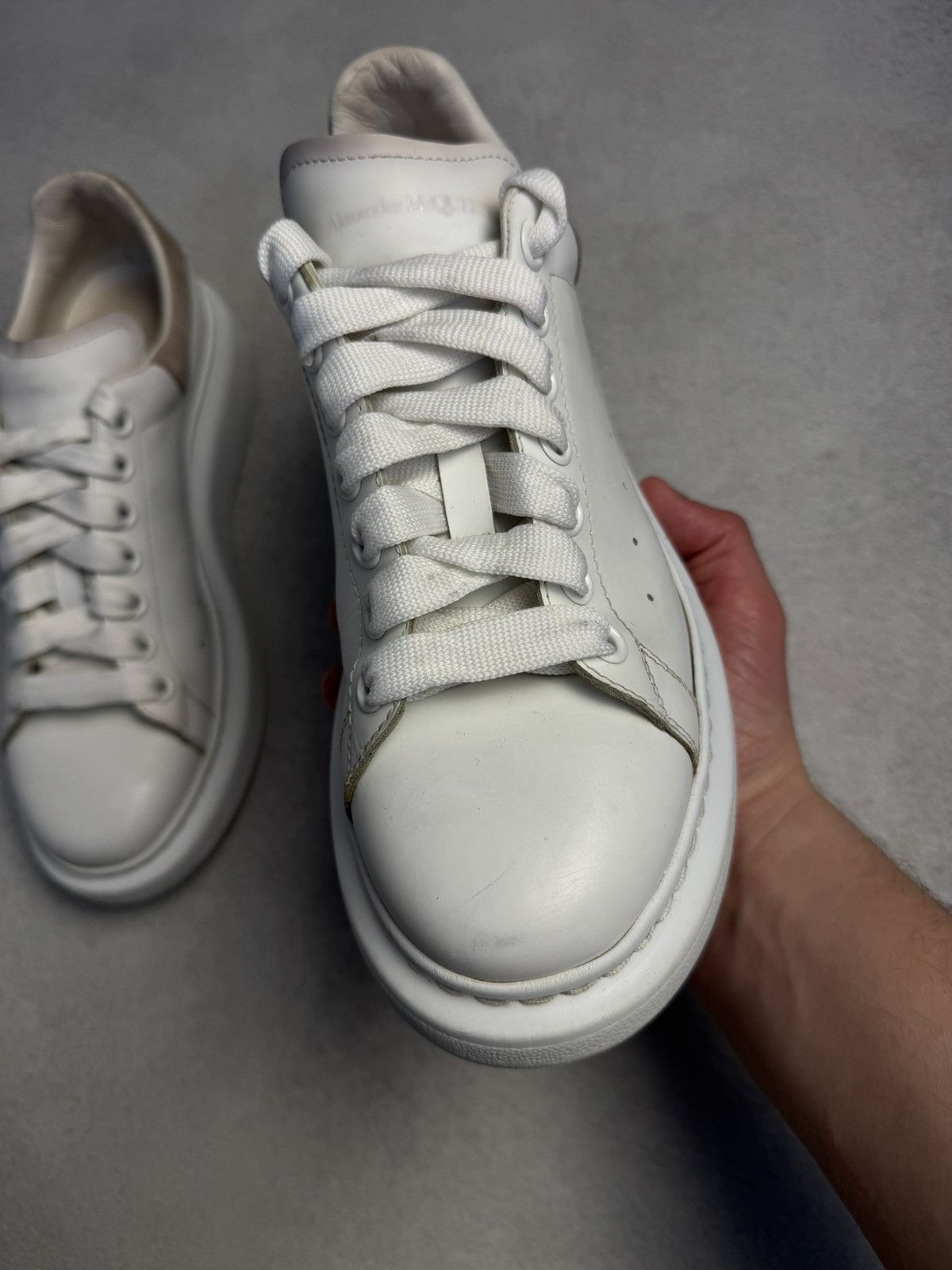 Alexander McQueen Alexander McQueen Oversized Leather Sneakers White size41 Size US 8 / EU 41 - 10 Thumbnail
