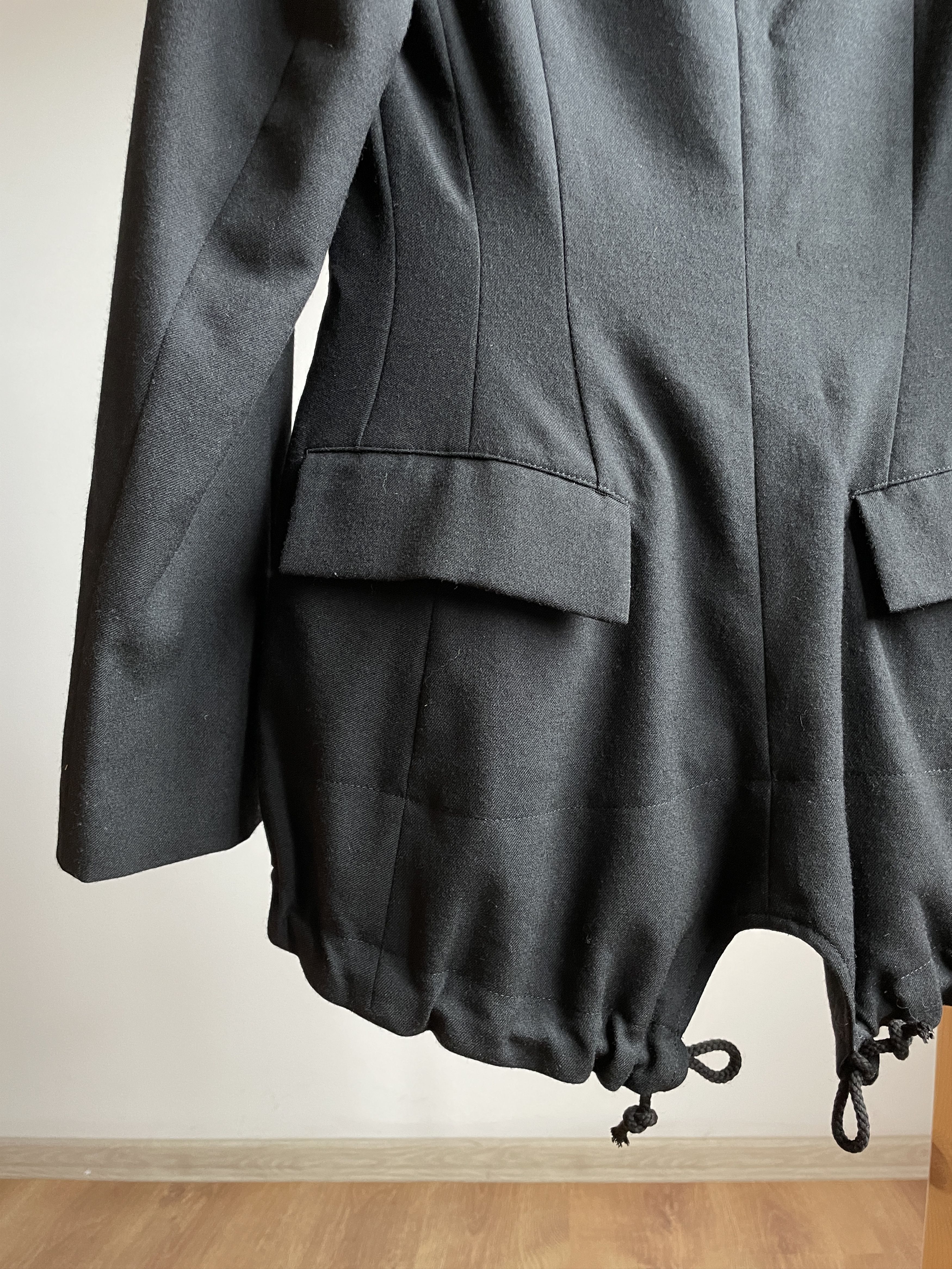 Yohji Yamamoto Y's Yohji Yamamoto AW 2010 Womens Drawstring Hem Wool Blazer Size M / US 6-8 / IT 42-44 - 10 Thumbnail