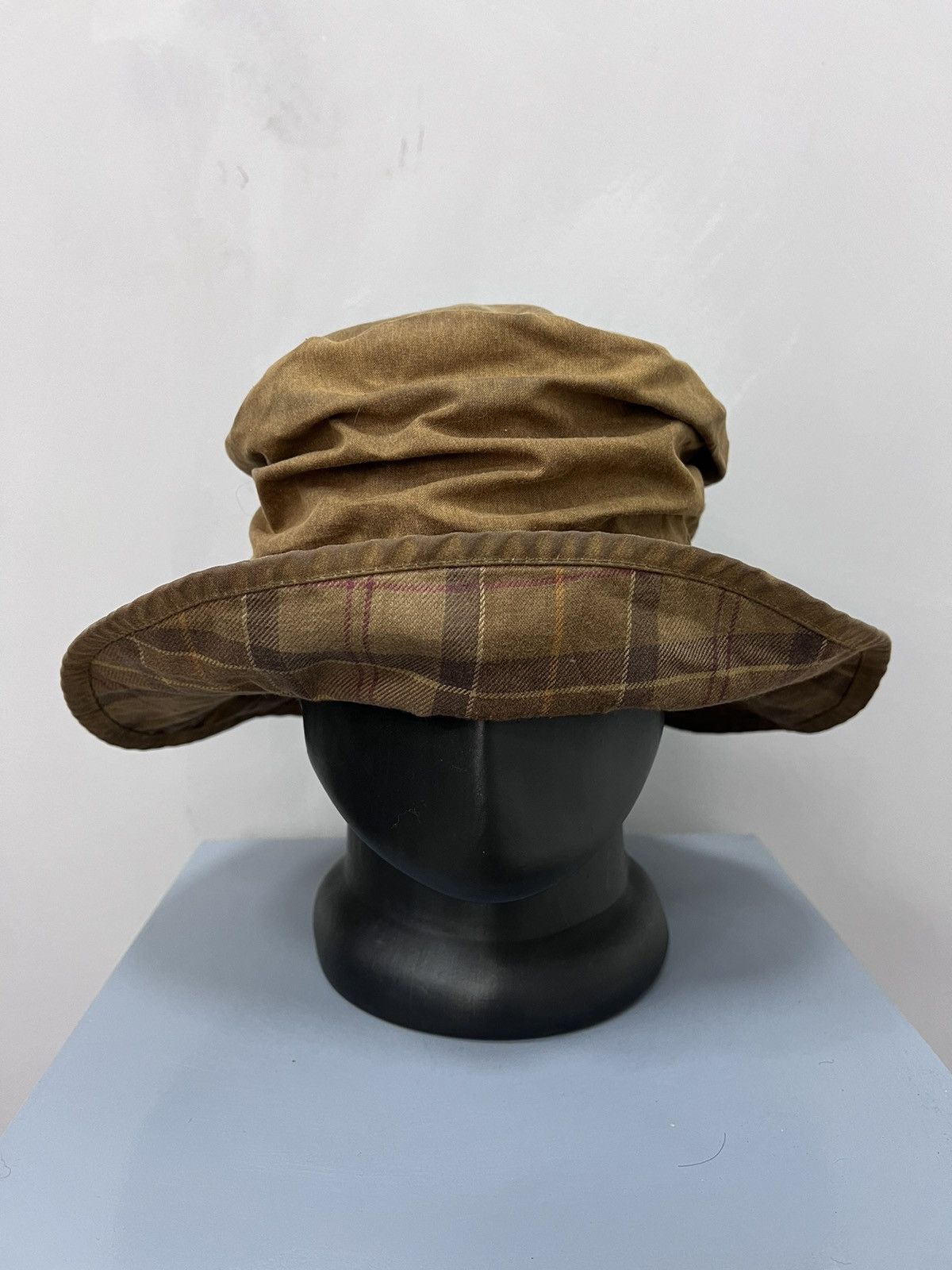Barbour × Japanese Brand × Vintage VINTAGE BARBOUR WAXED COTTON BUCKET HAT CAP Size ONE SIZE - 1 Thumbnail